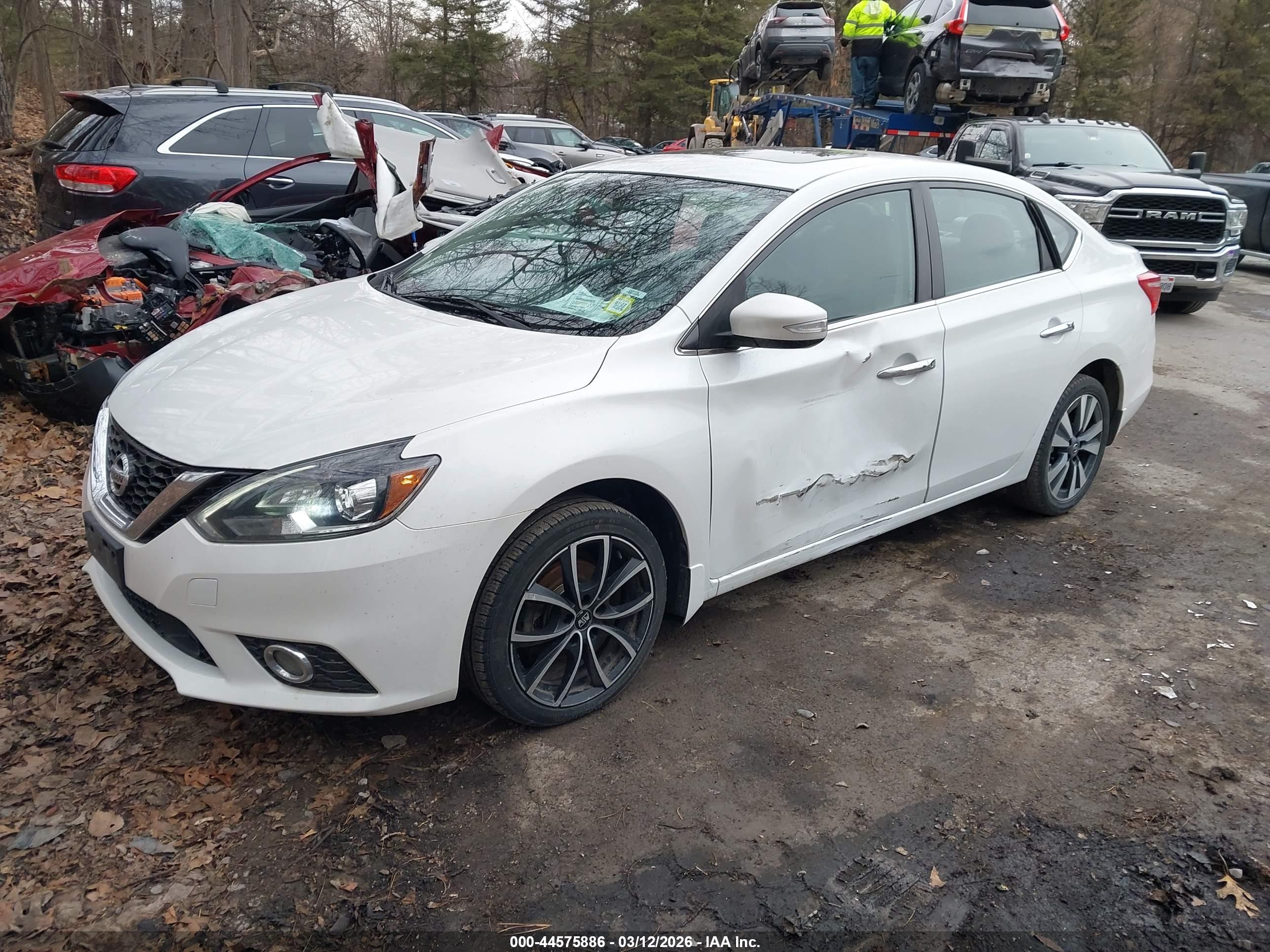NISSAN SENTRA image 2