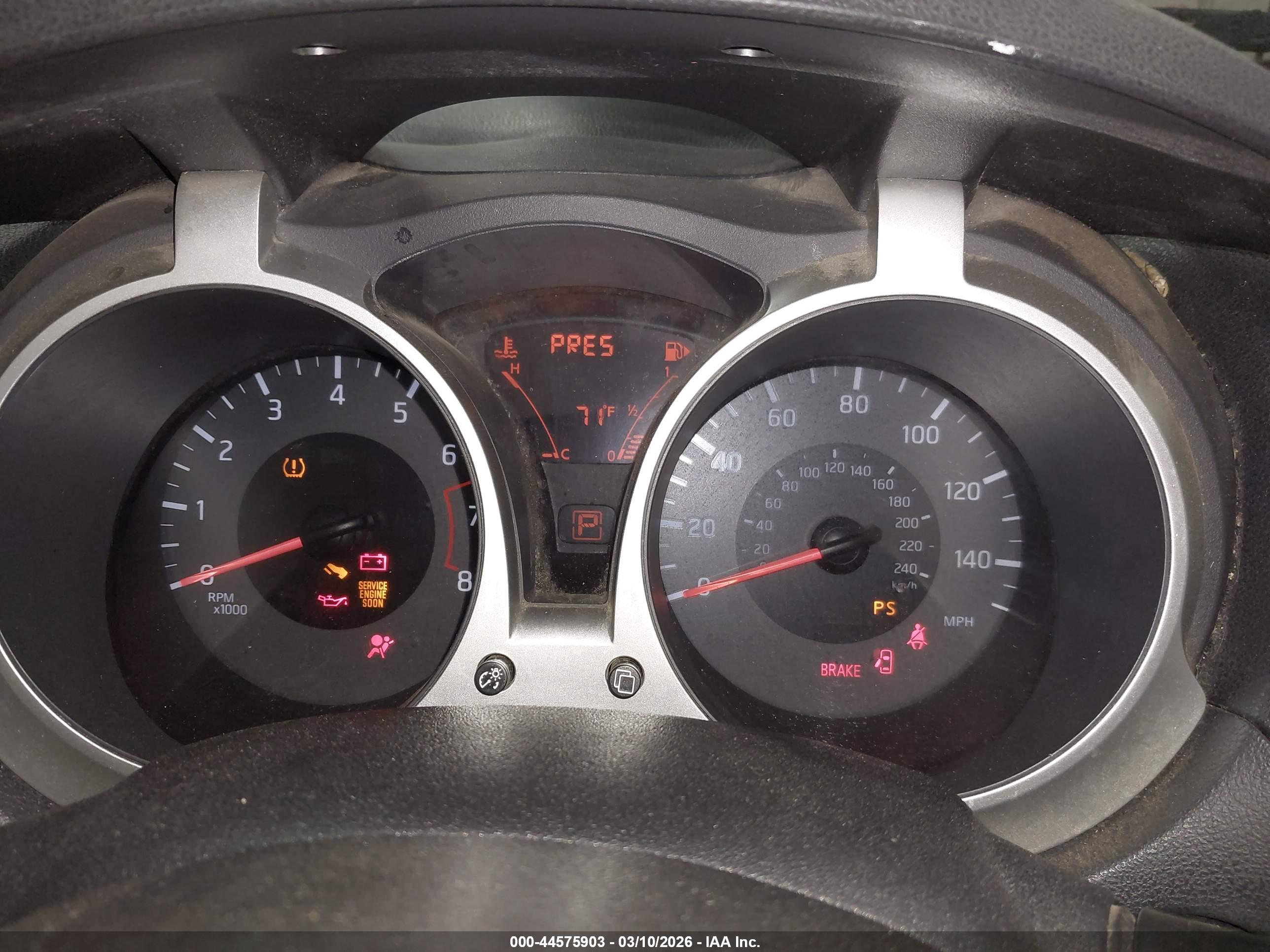 NISSAN JUKE image 7