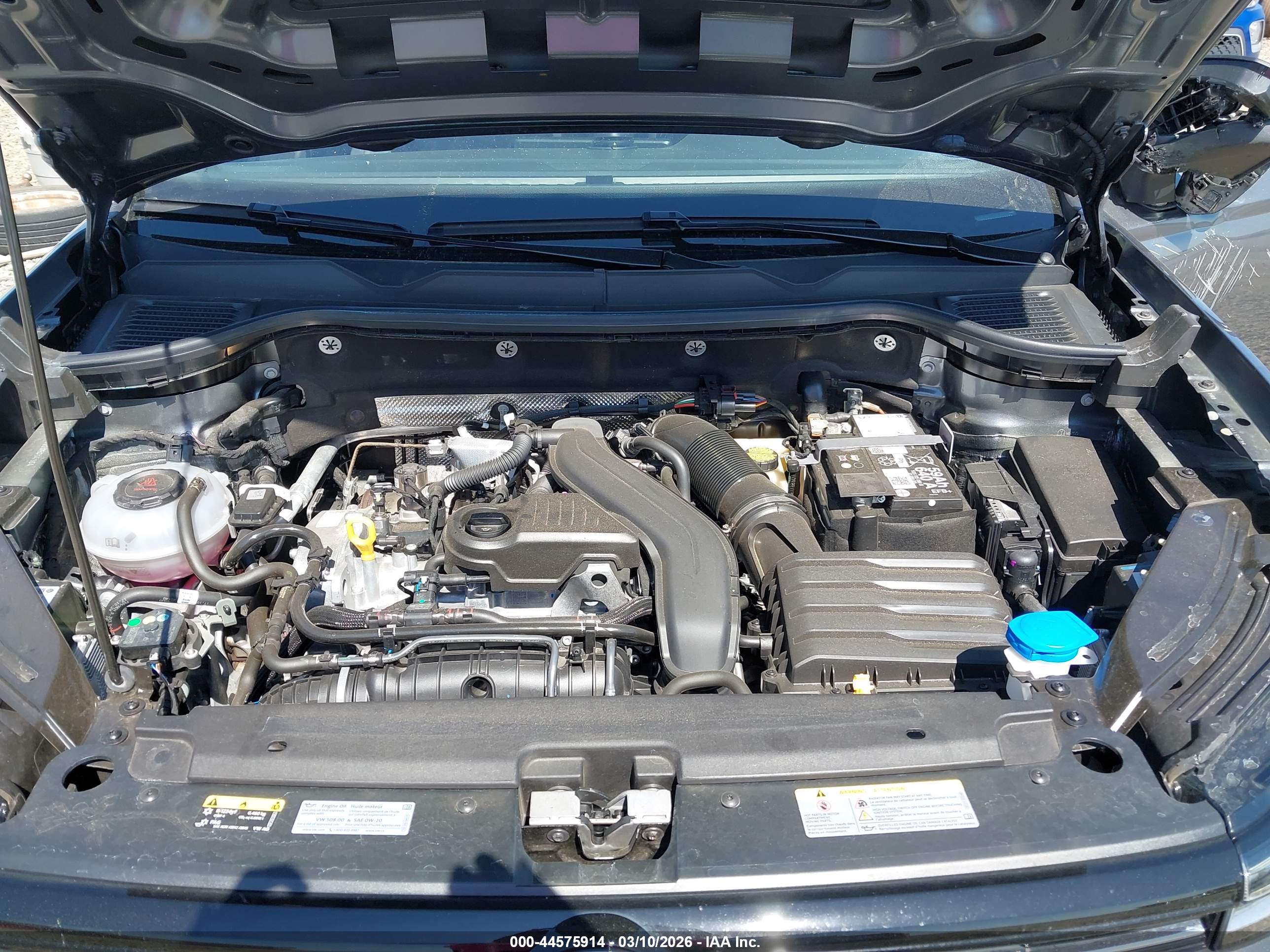 VOLKSWAGEN TAOS image 10