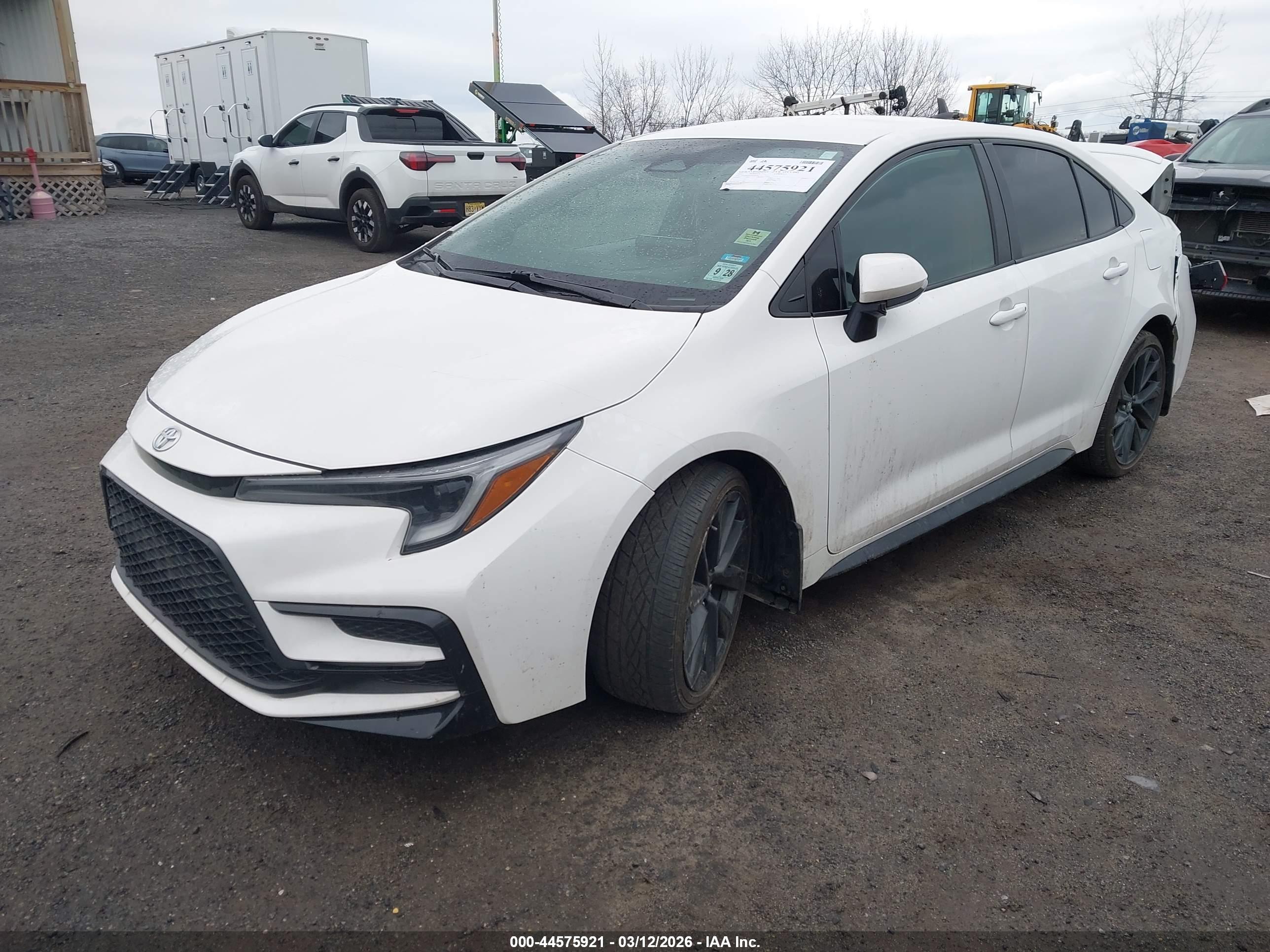 TOYOTA COROLLA image 2