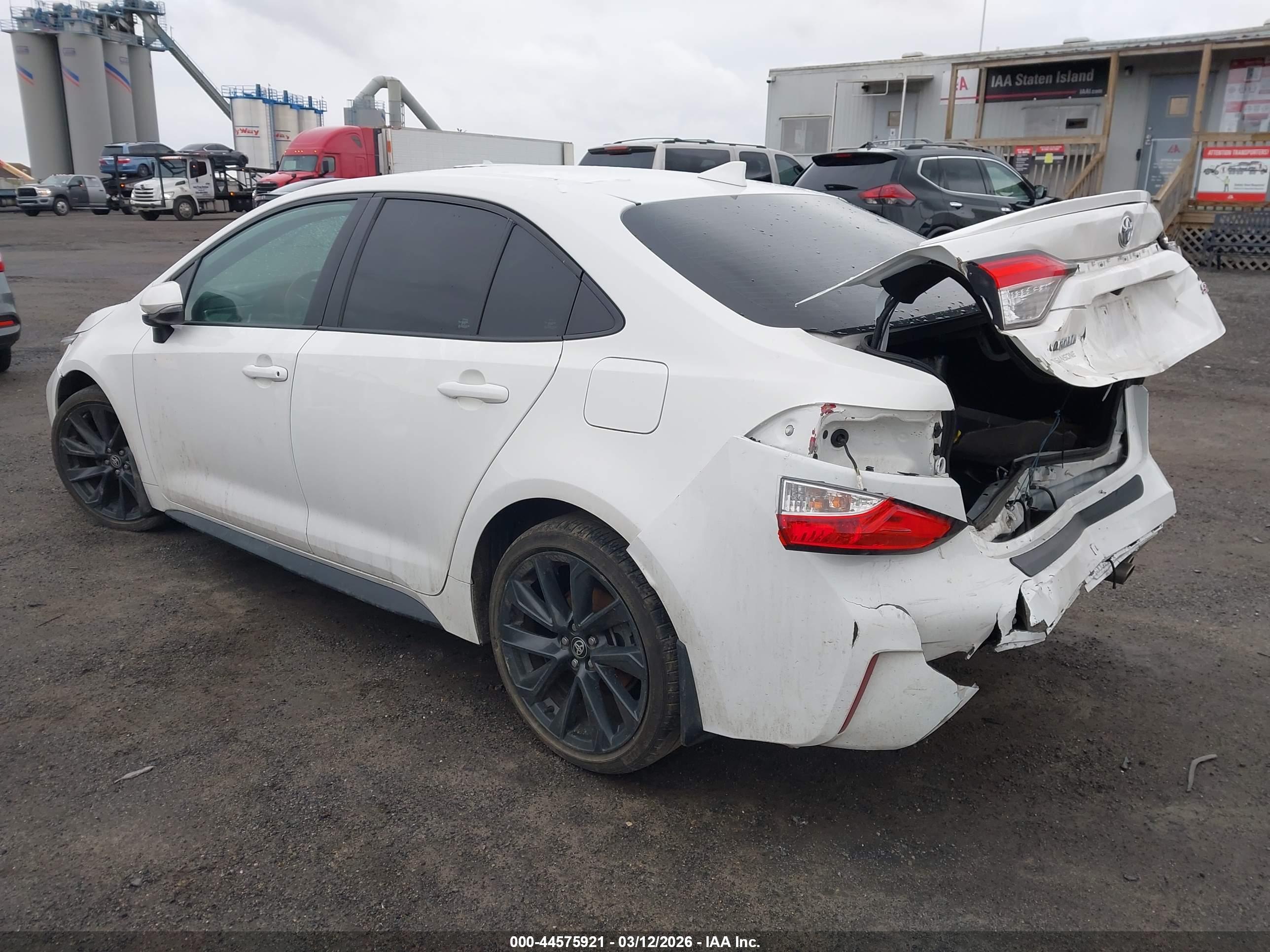 TOYOTA COROLLA image 3