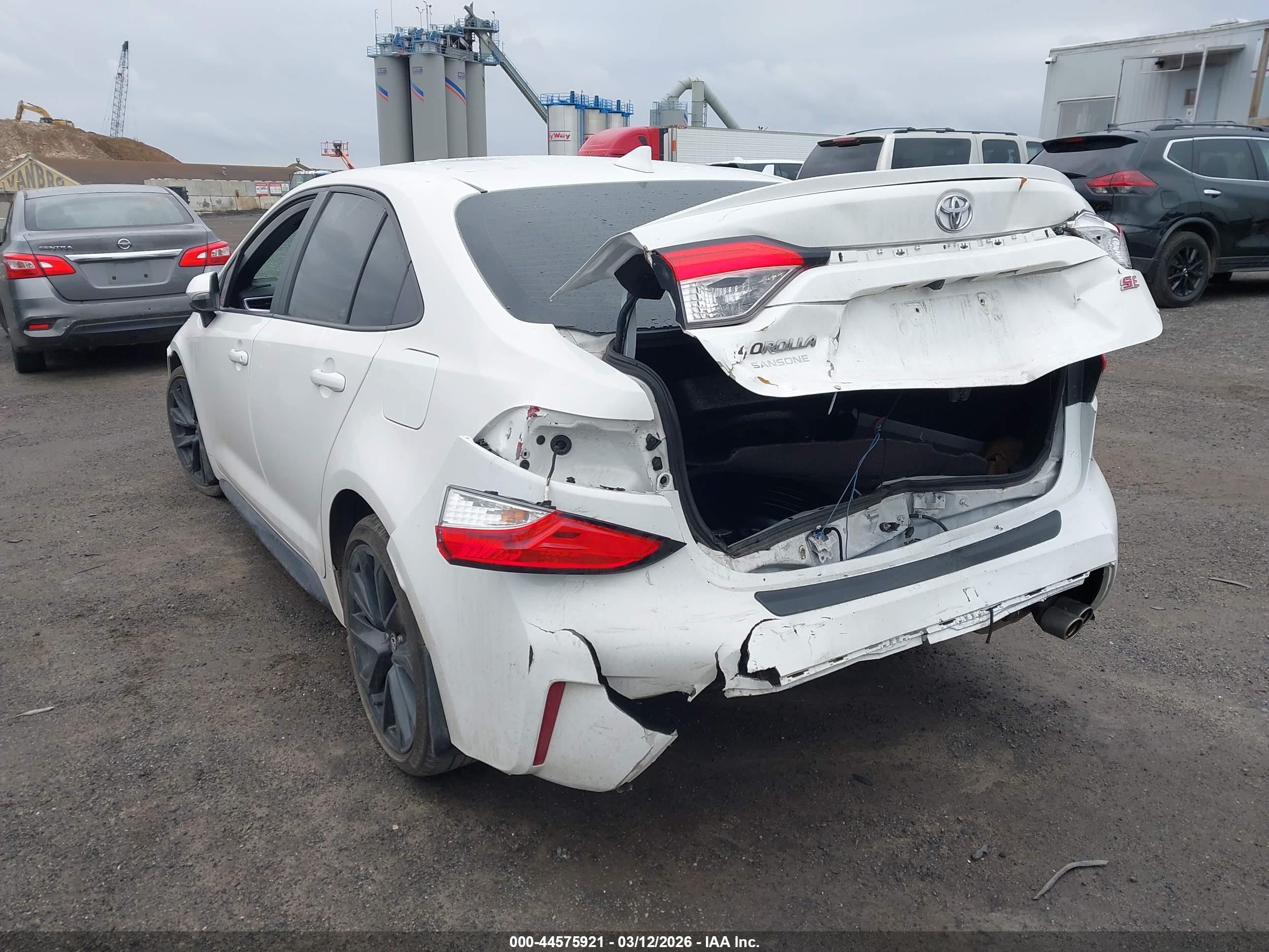 TOYOTA COROLLA image 6