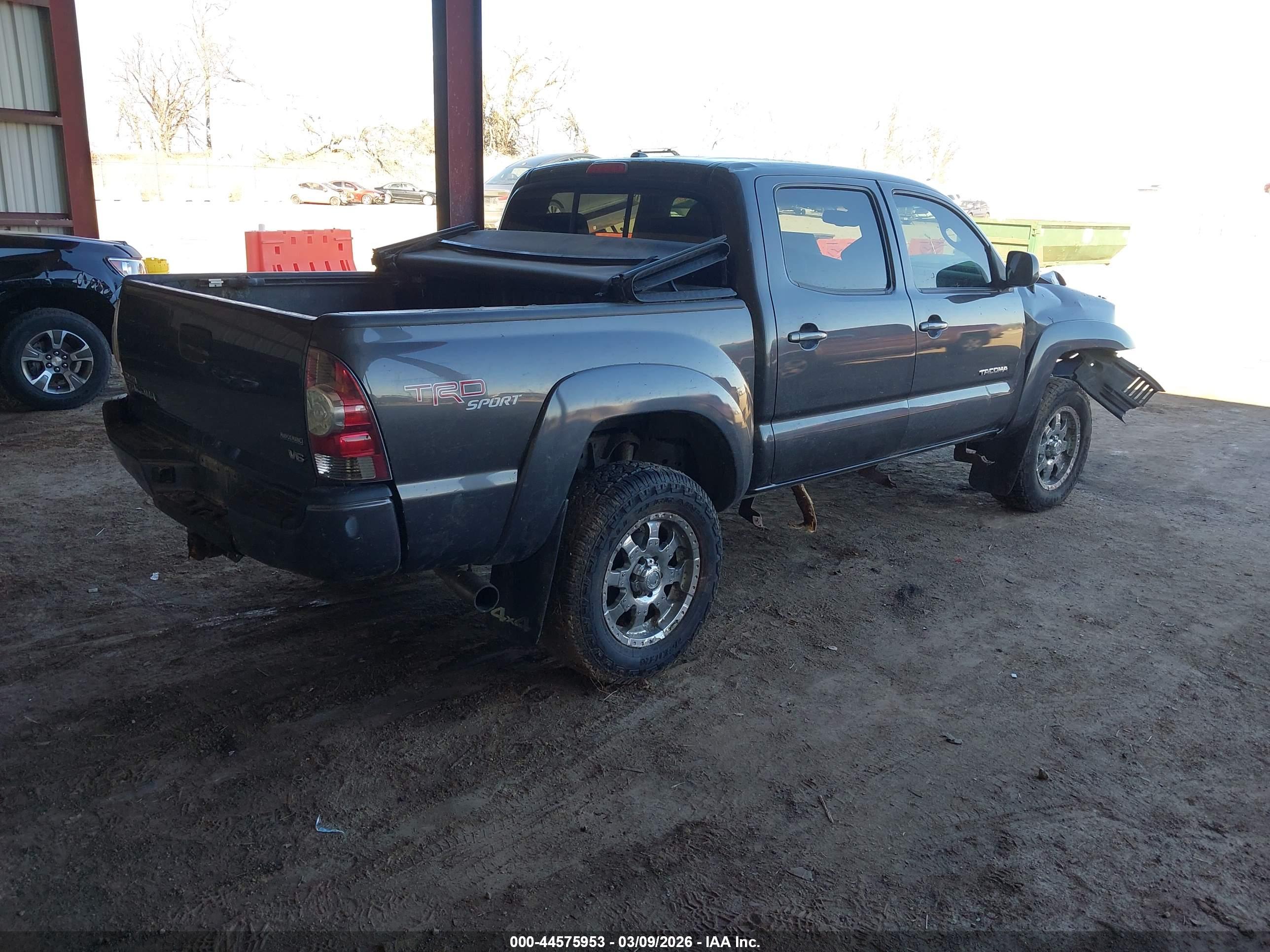 TOYOTA TACOMA image 4