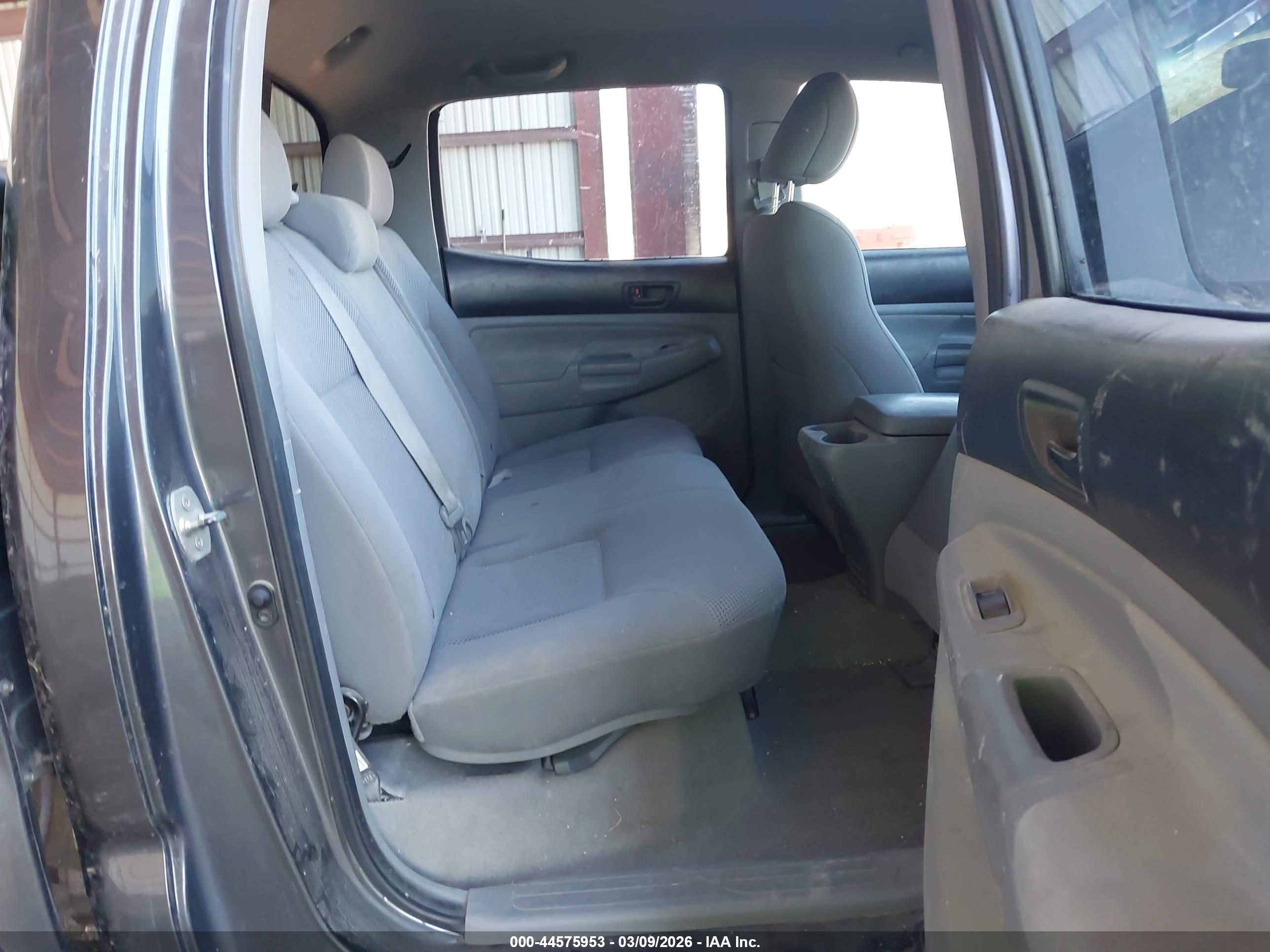 TOYOTA TACOMA image 8