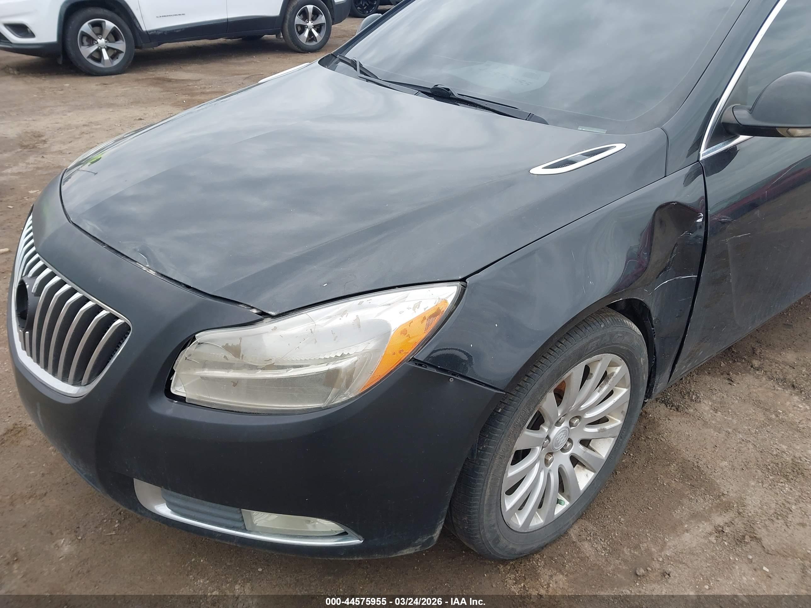 BUICK REGAL image 6