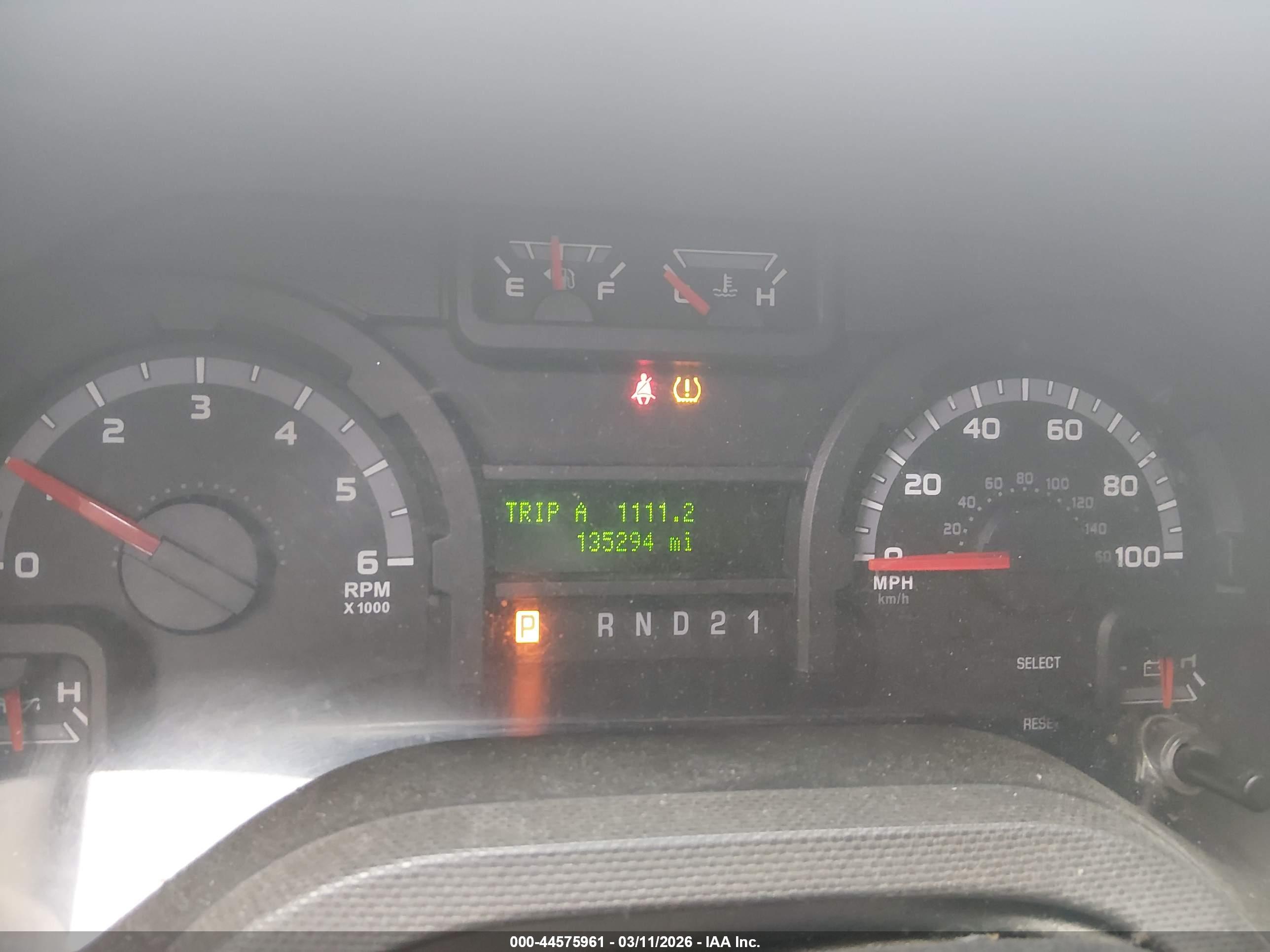 FORD E-250 image 7