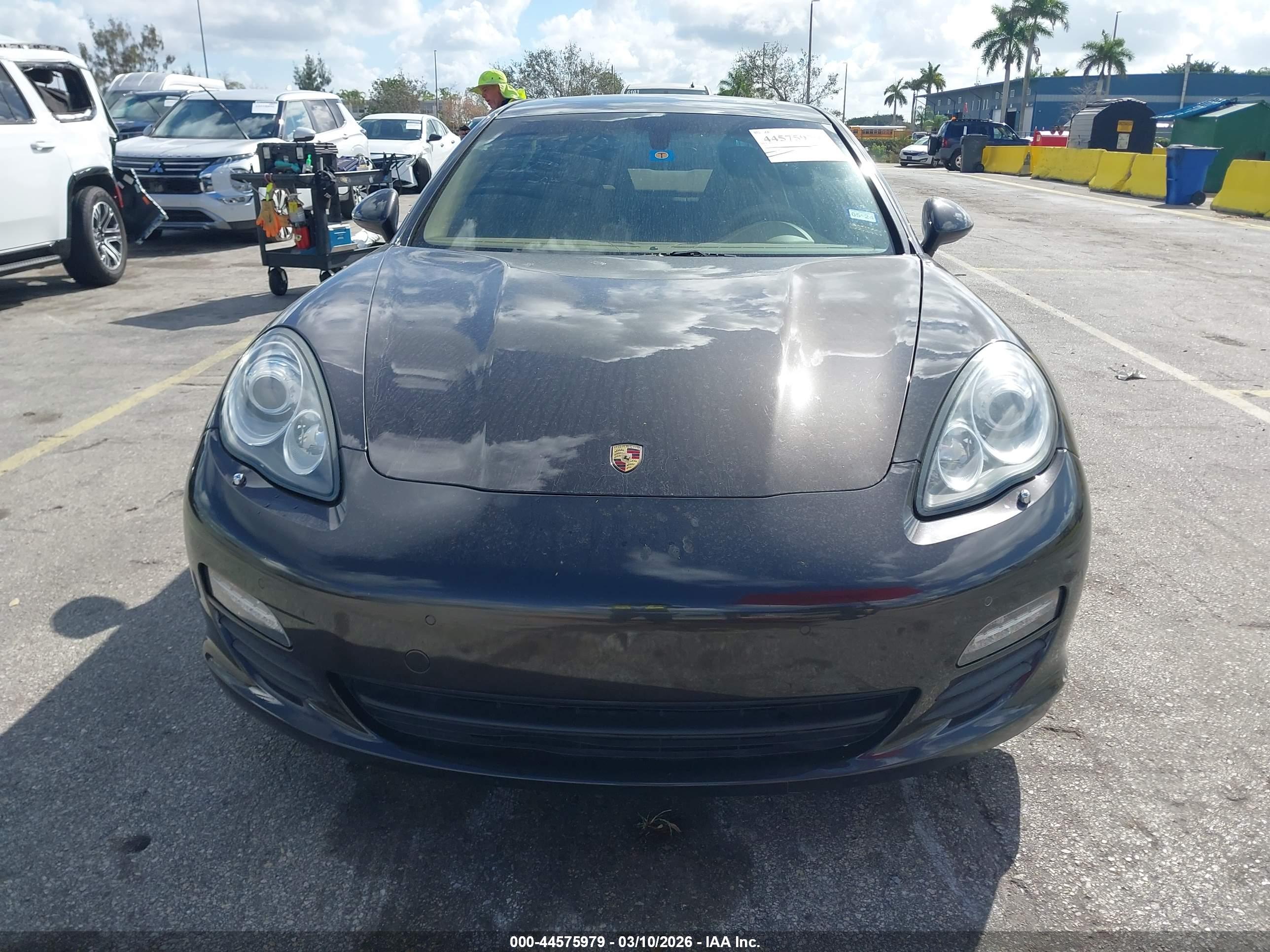 PORSCHE PANAMERA image 6