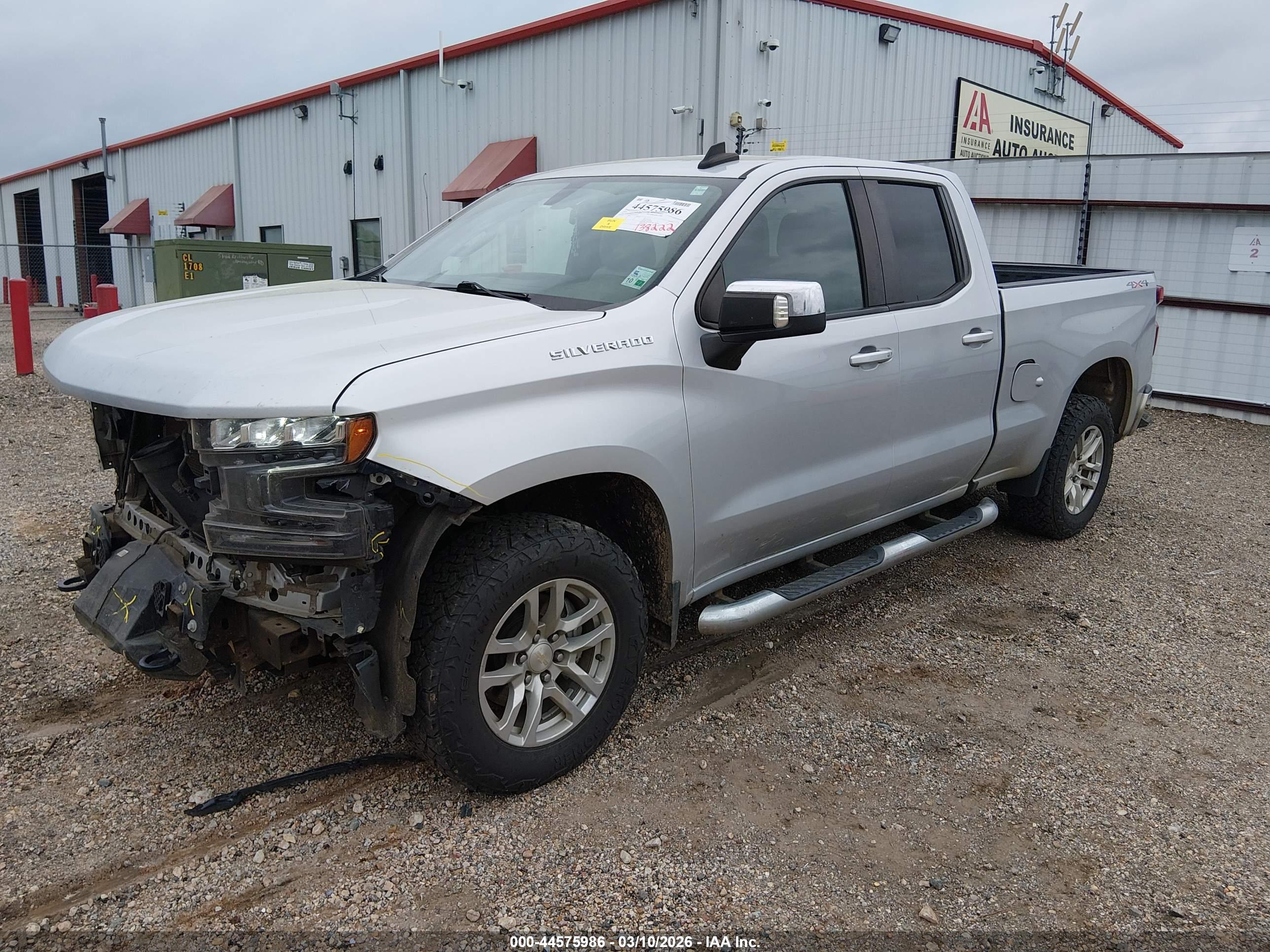 CHEVROLET SILVERADO image 2
