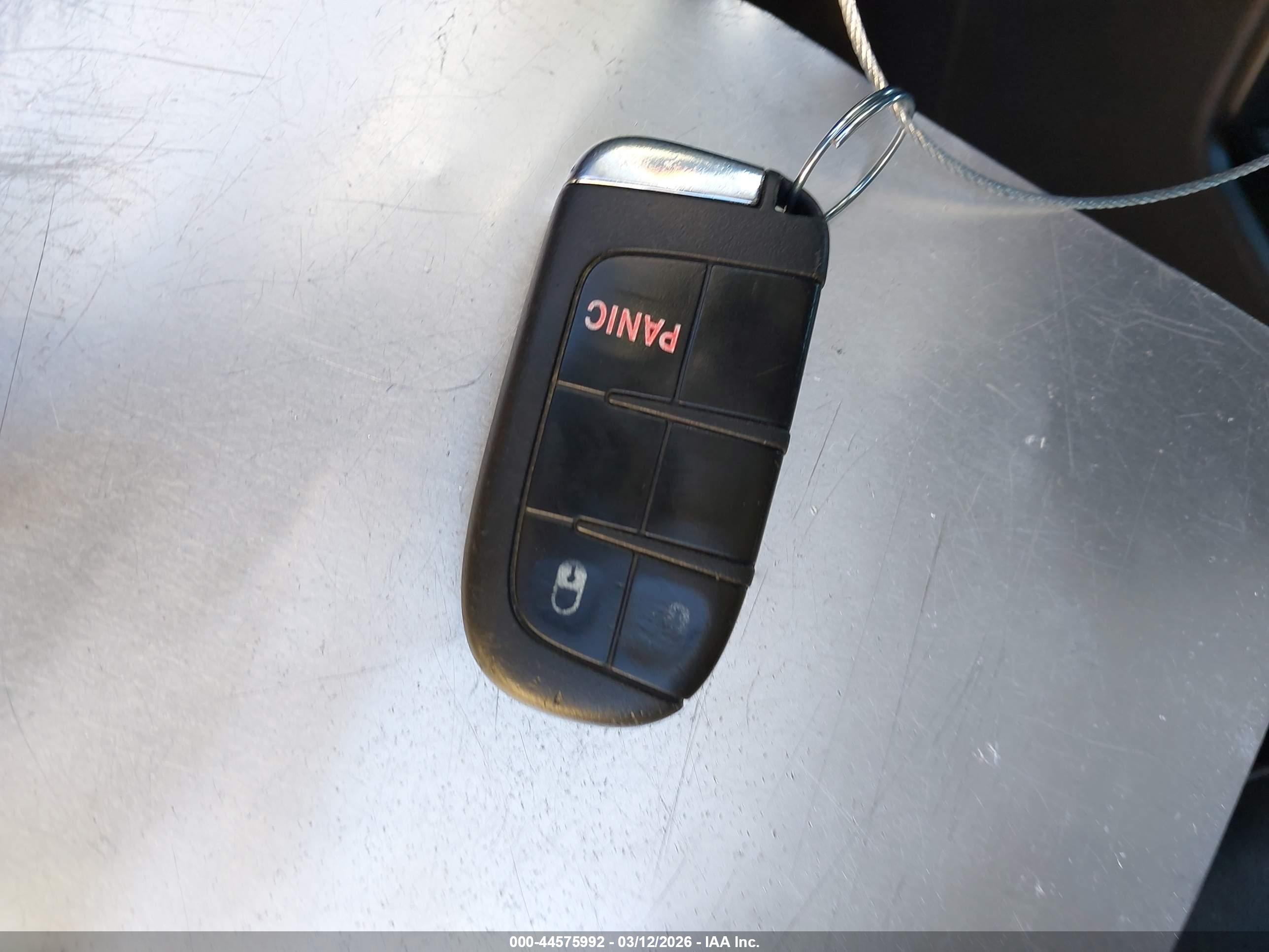 JEEP RENEGADE image 11