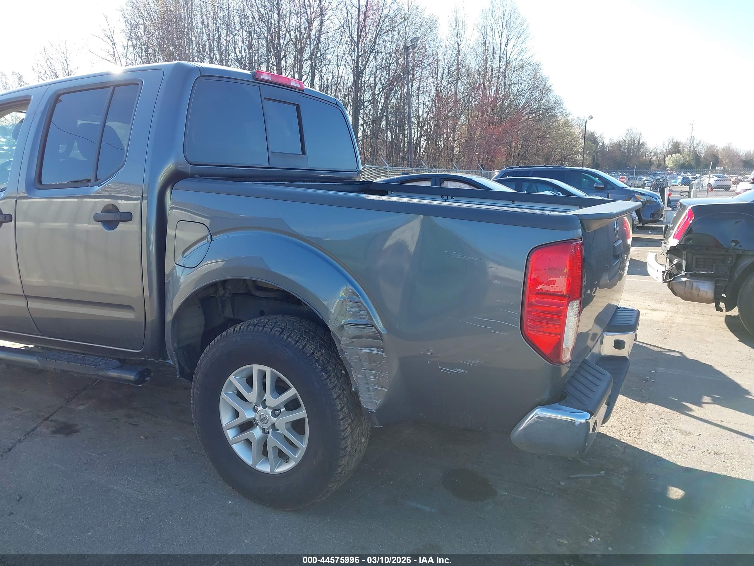 NISSAN FRONTIER image 6
