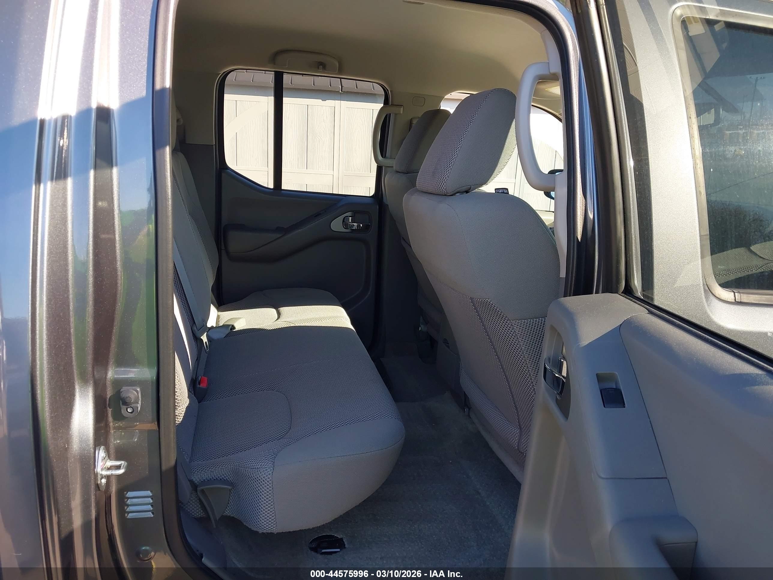 NISSAN FRONTIER image 8