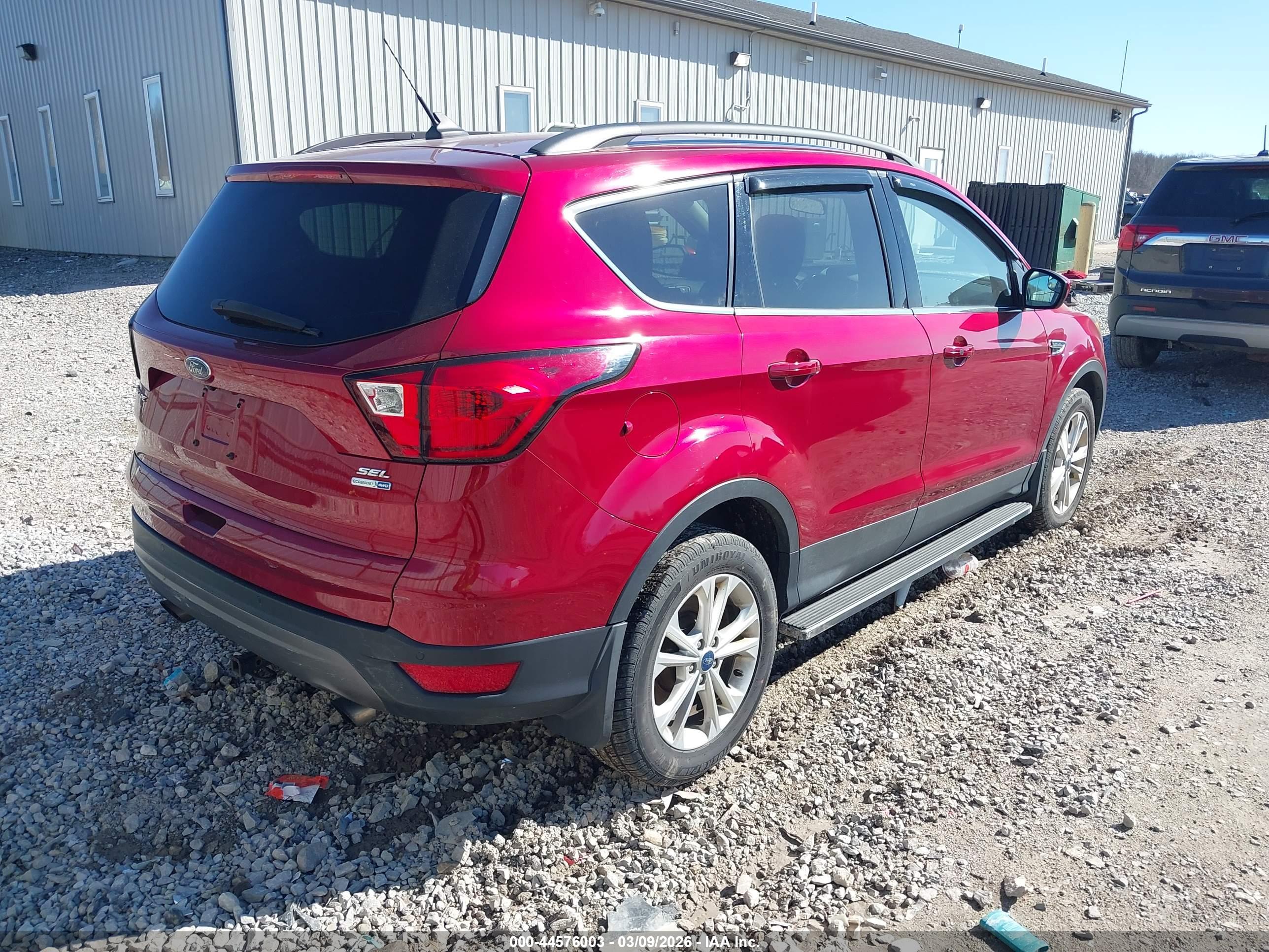 FORD ESCAPE image 4