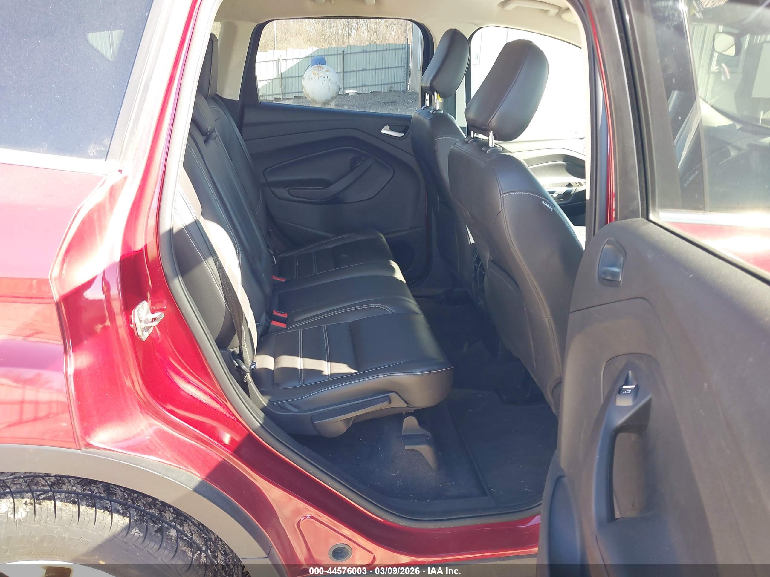 FORD ESCAPE image 8