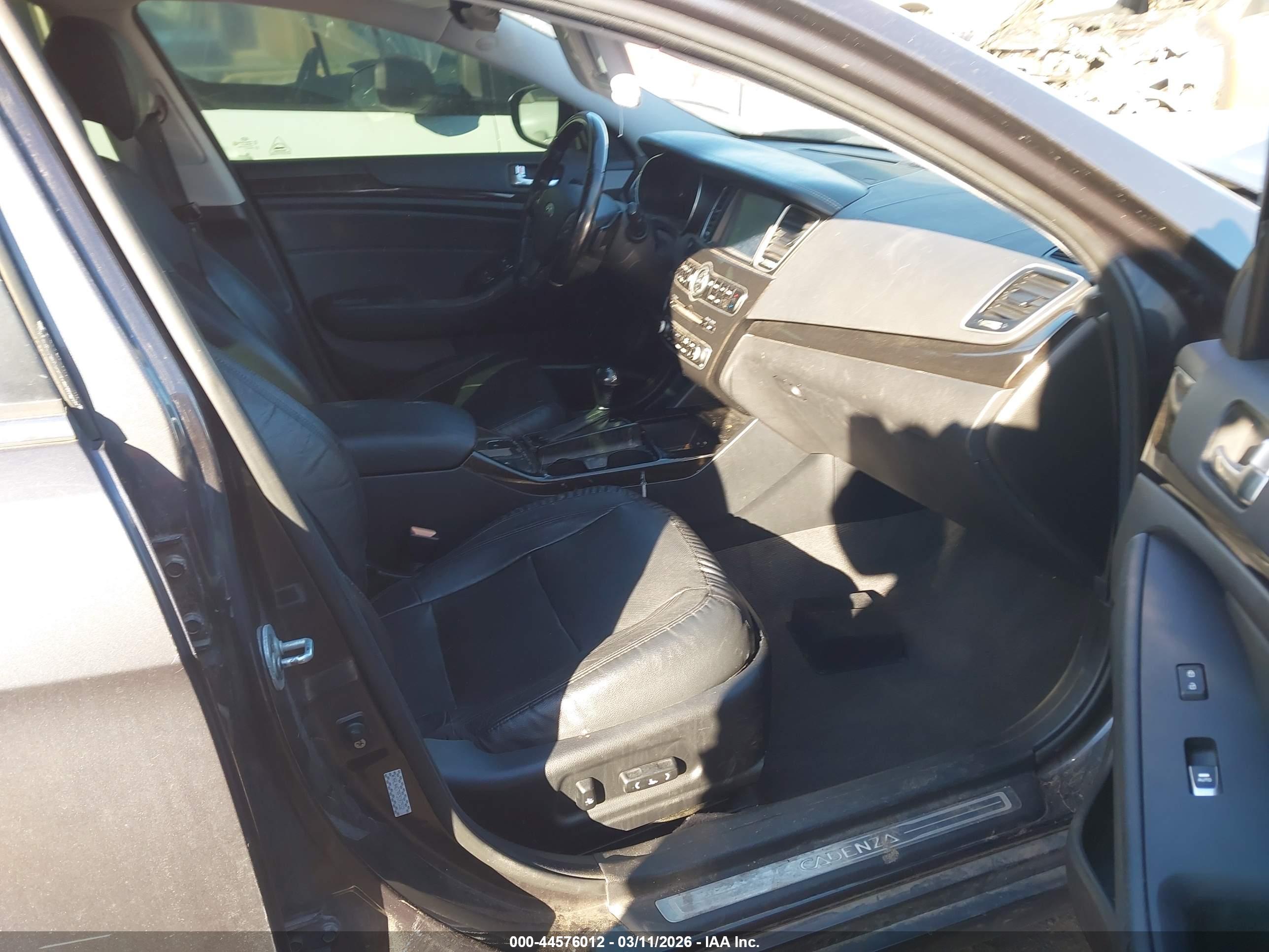 KIA CADENZA image 5