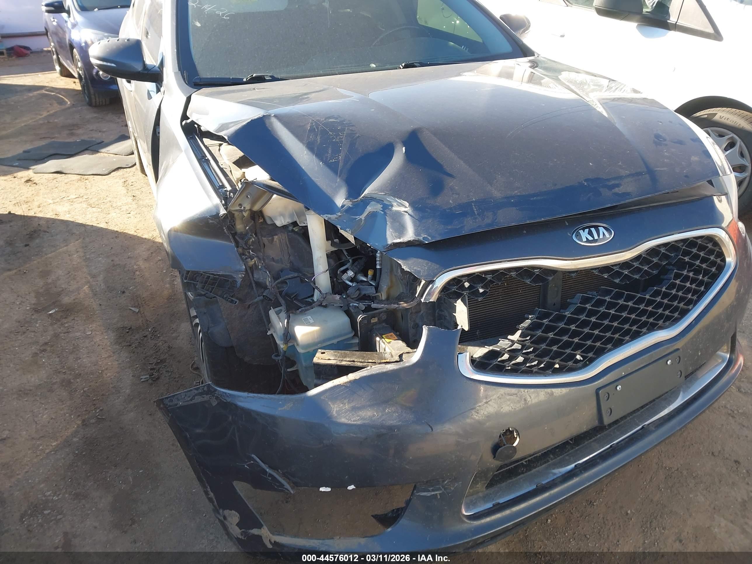 KIA CADENZA image 6