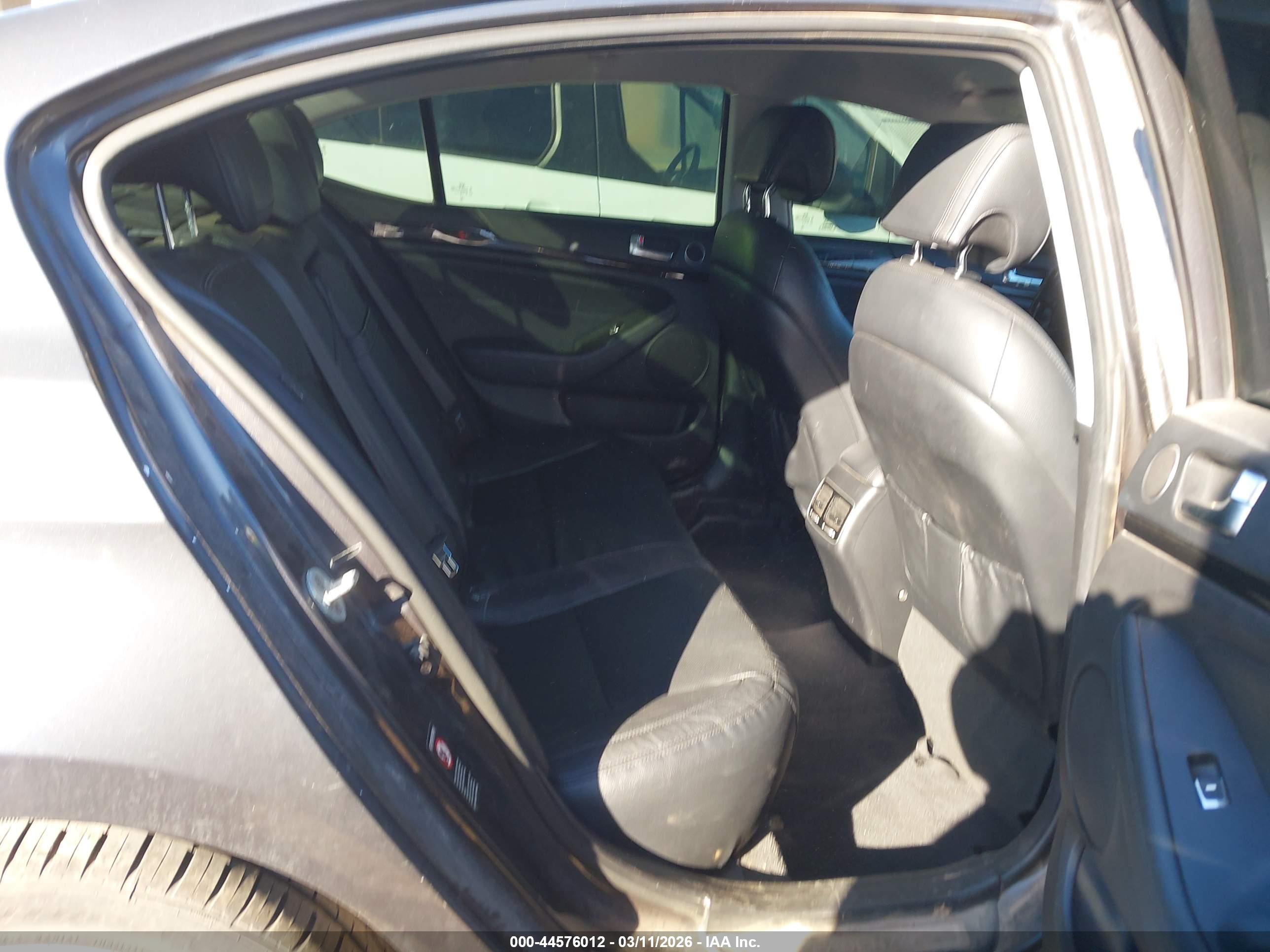 KIA CADENZA image 8
