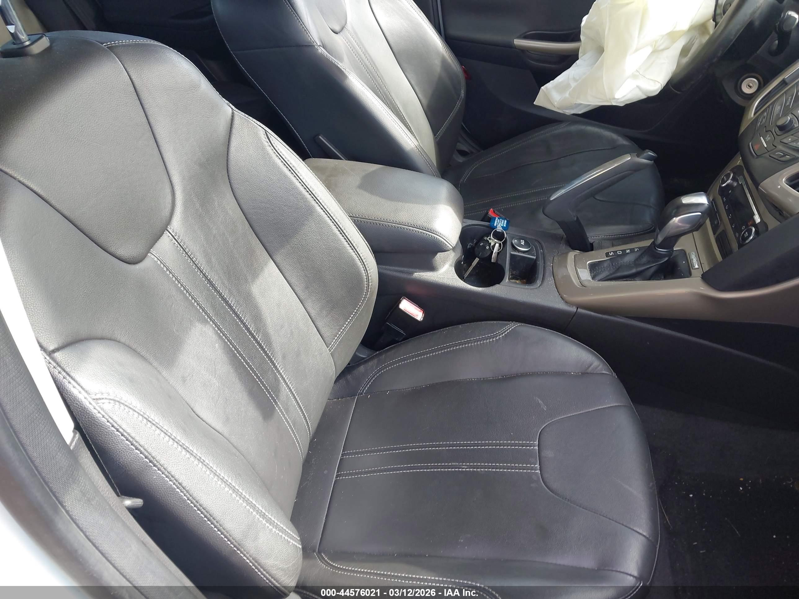 FORD FOCUS image 5