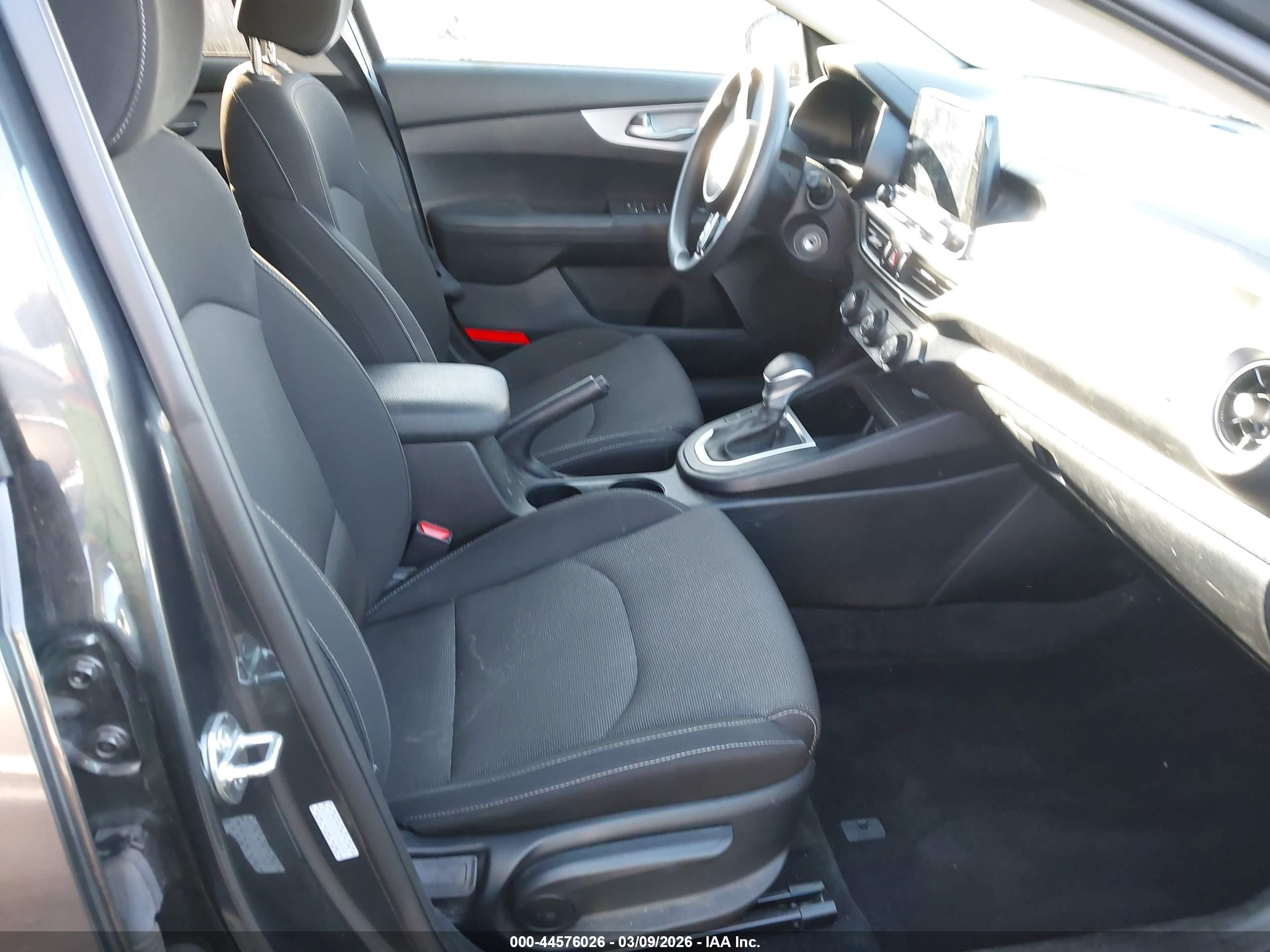 KIA FORTE image 5