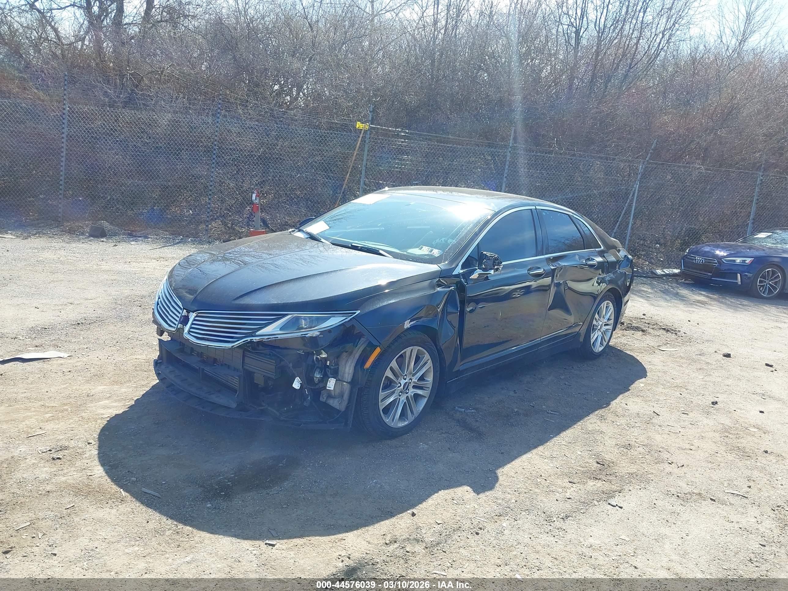 LINCOLN MKZ image 2