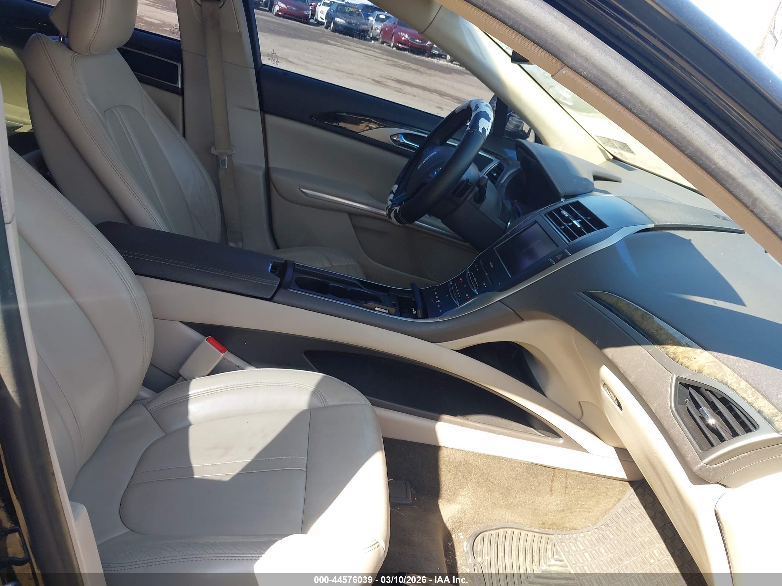 LINCOLN MKZ image 5