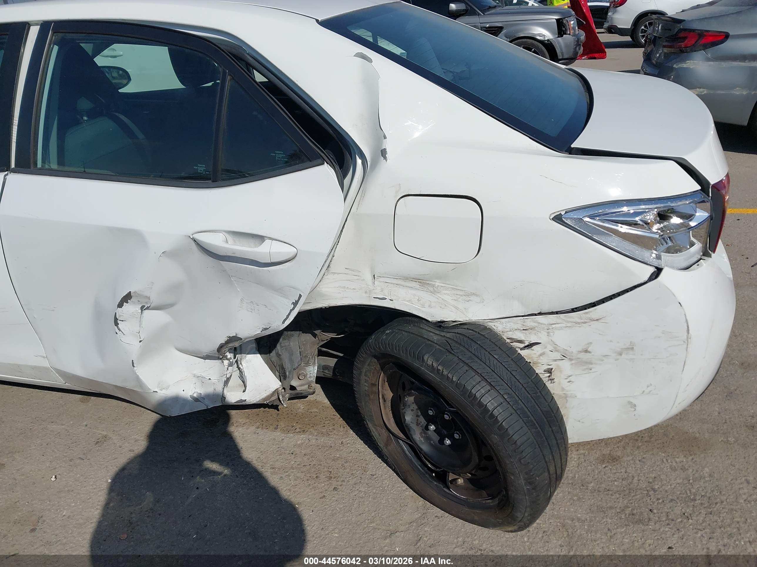 TOYOTA COROLLA image 6