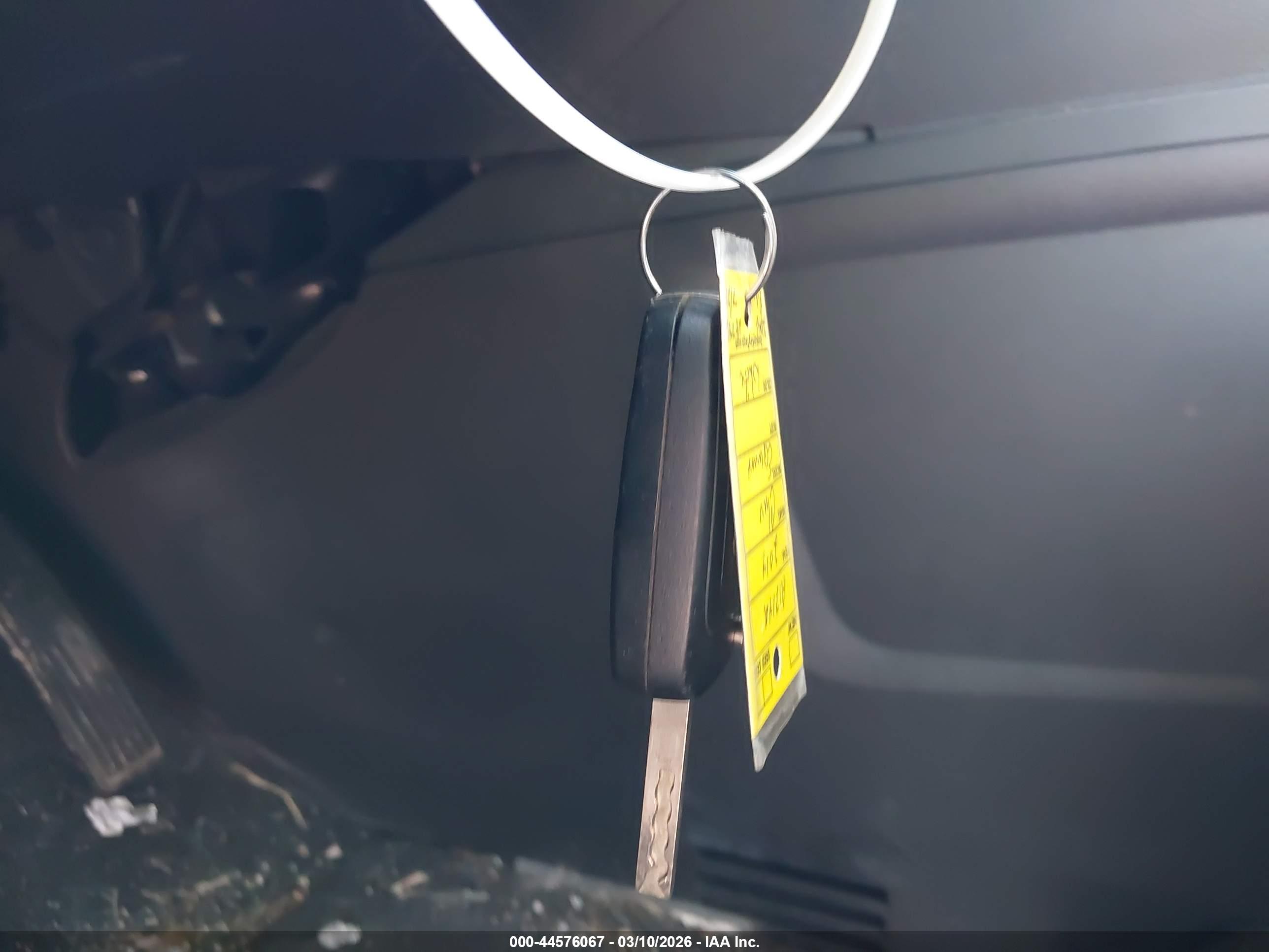 CHEVROLET EQUINOX image 11