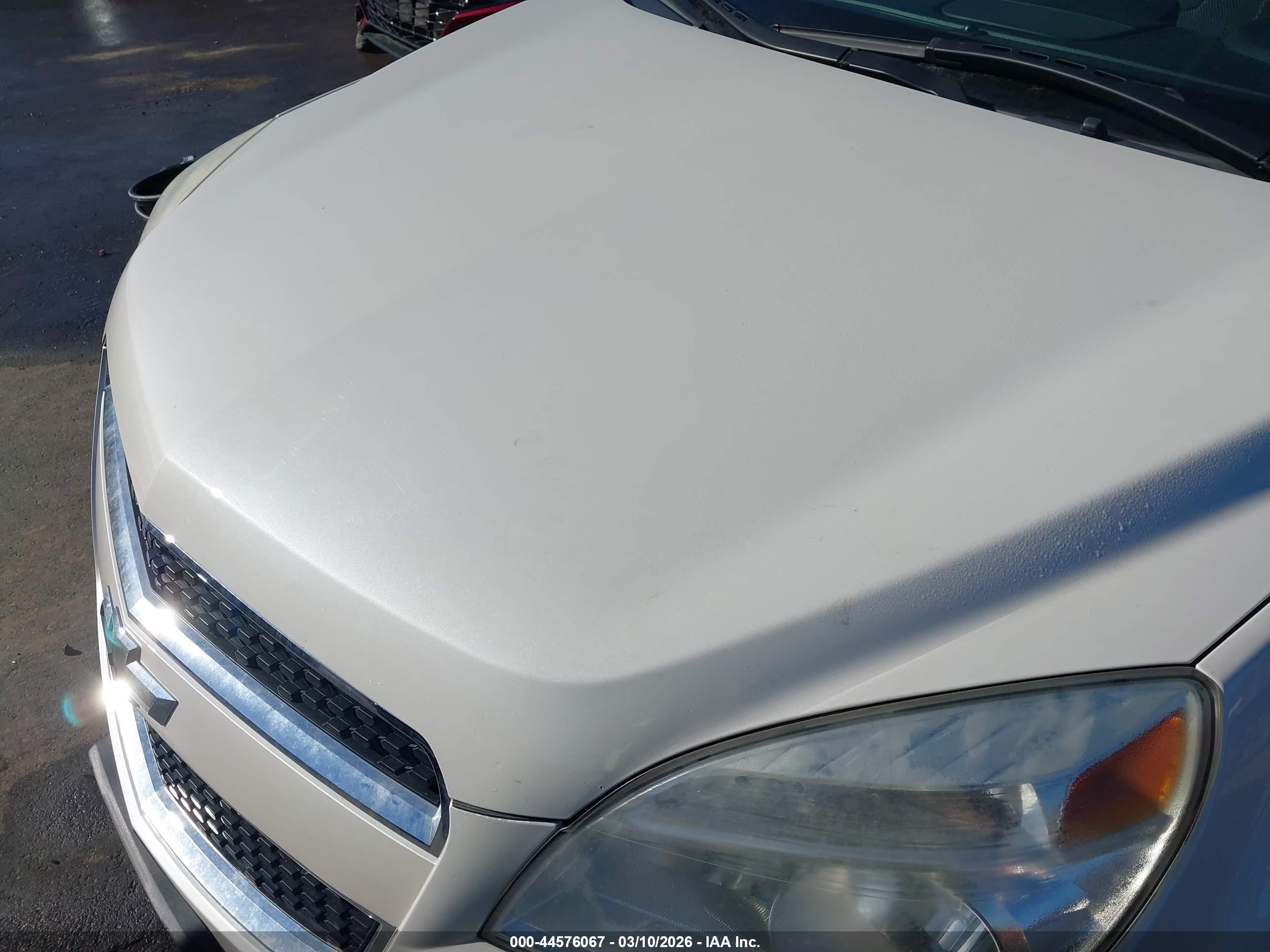 CHEVROLET EQUINOX image 6