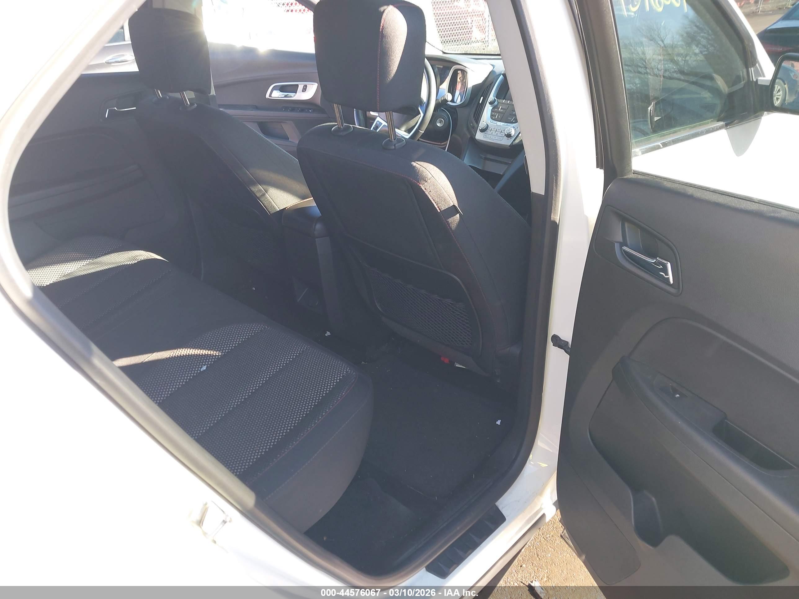 CHEVROLET EQUINOX image 8