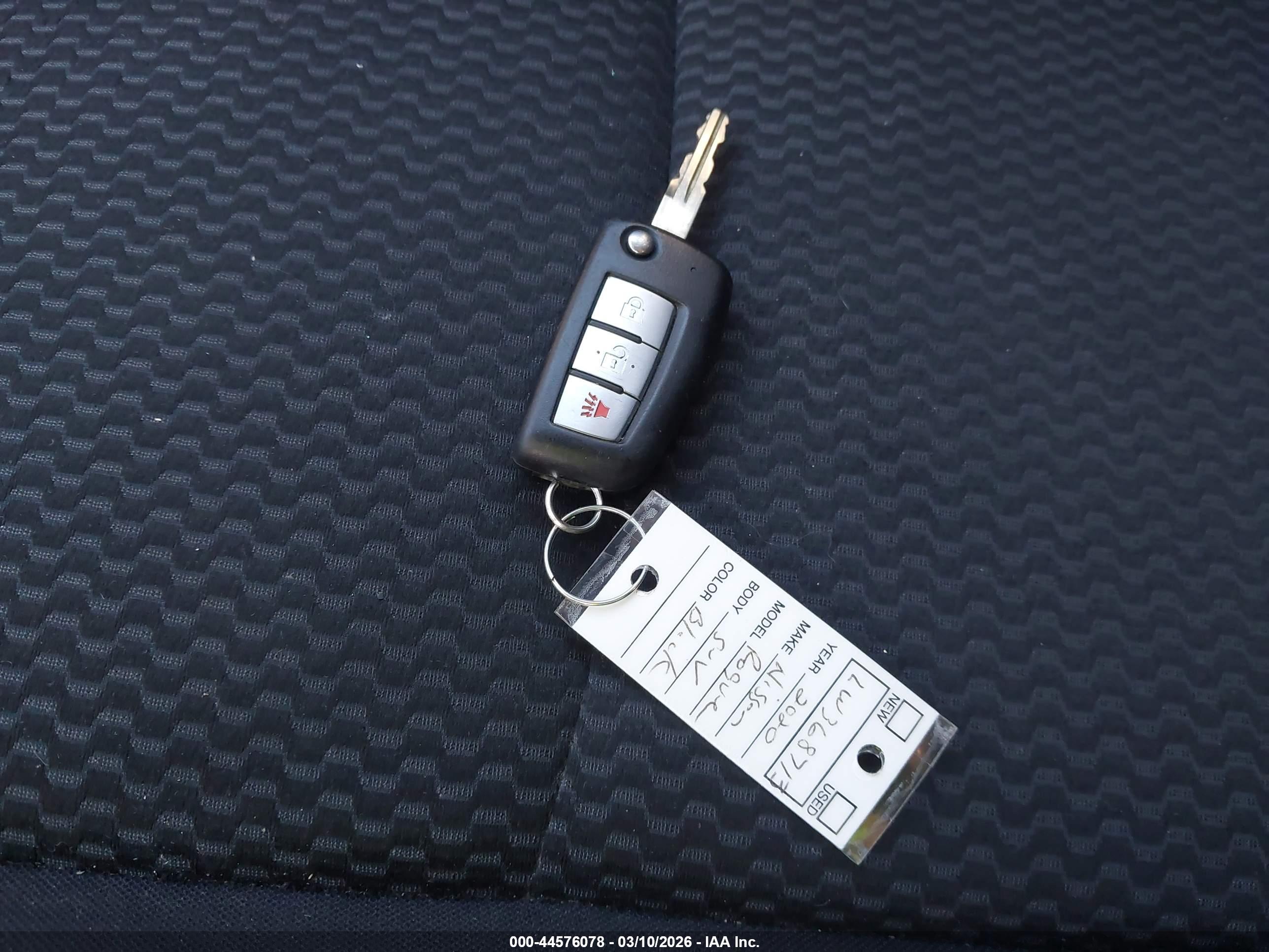 NISSAN ROGUE image 11