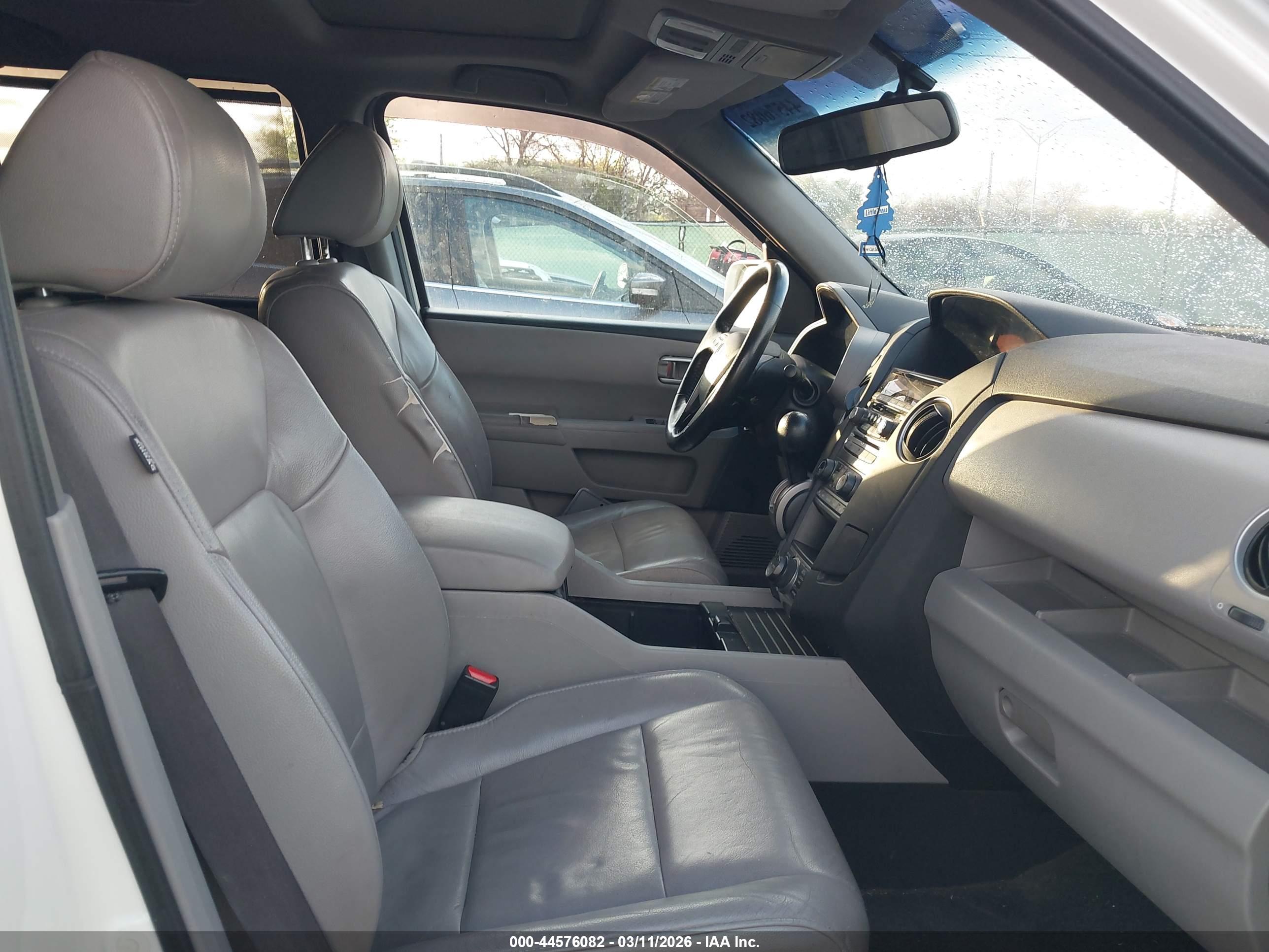 HONDA PILOT image 5
