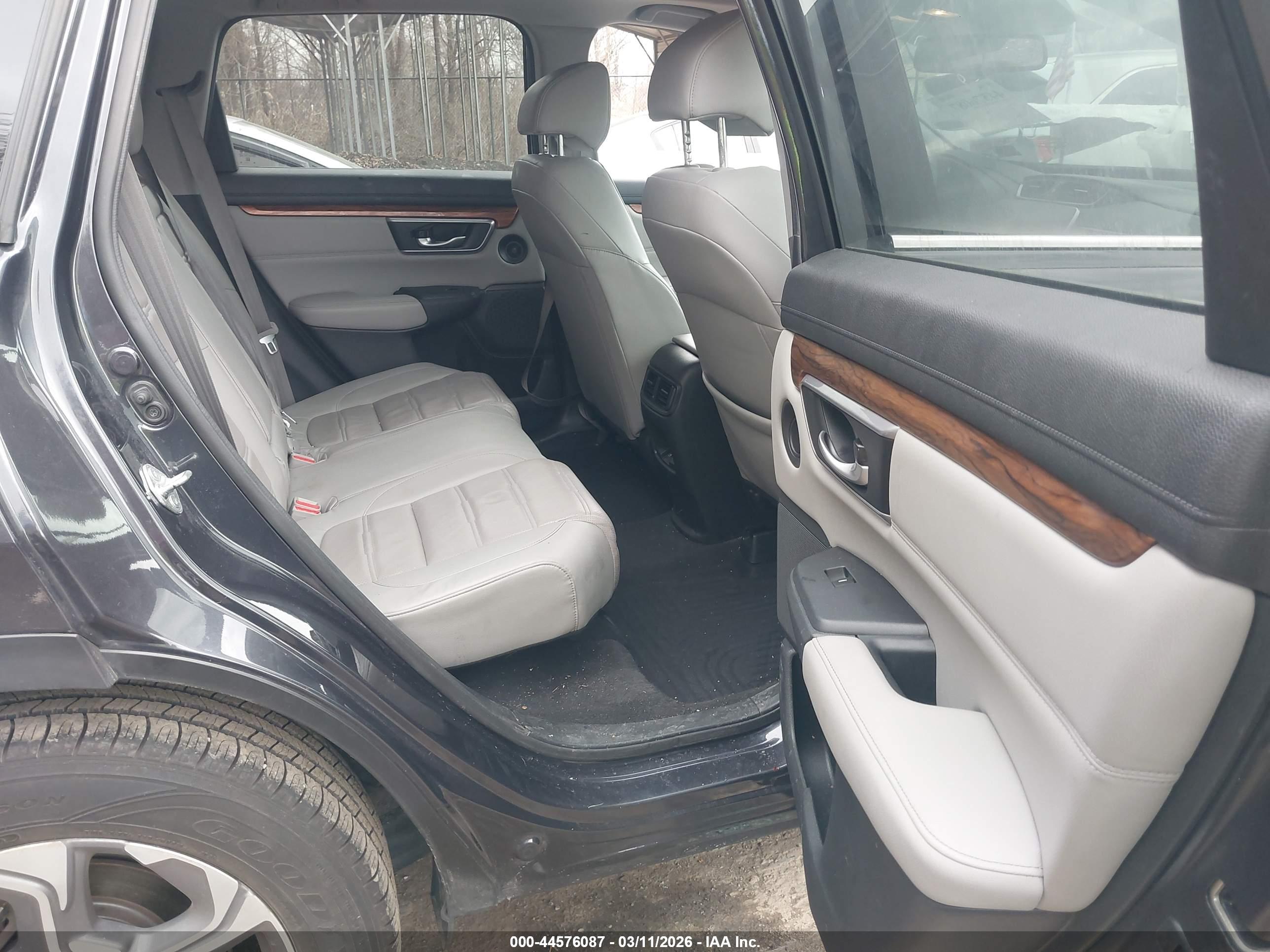 HONDA CR-V image 8
