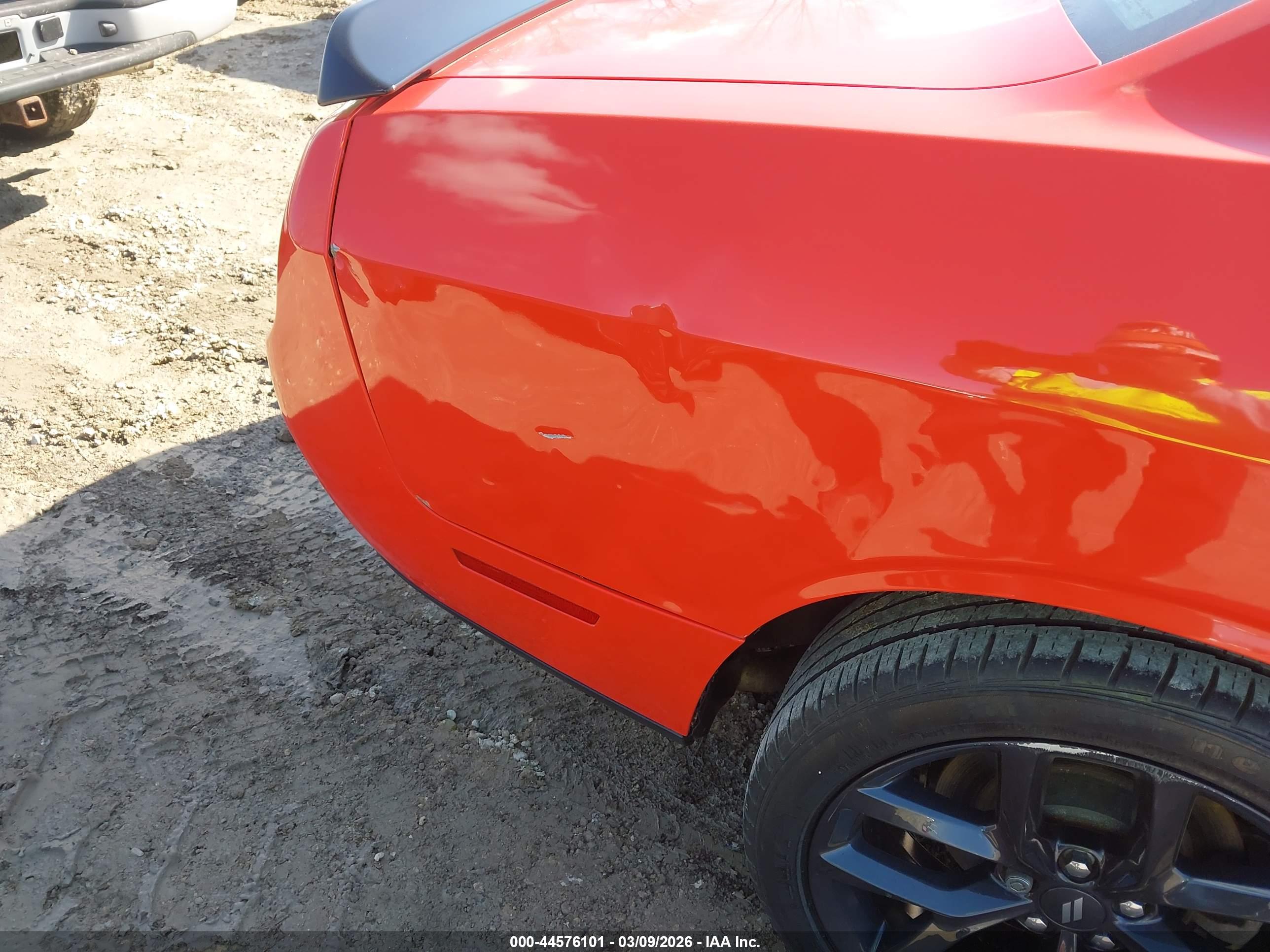 DODGE CHALLENGER image 6