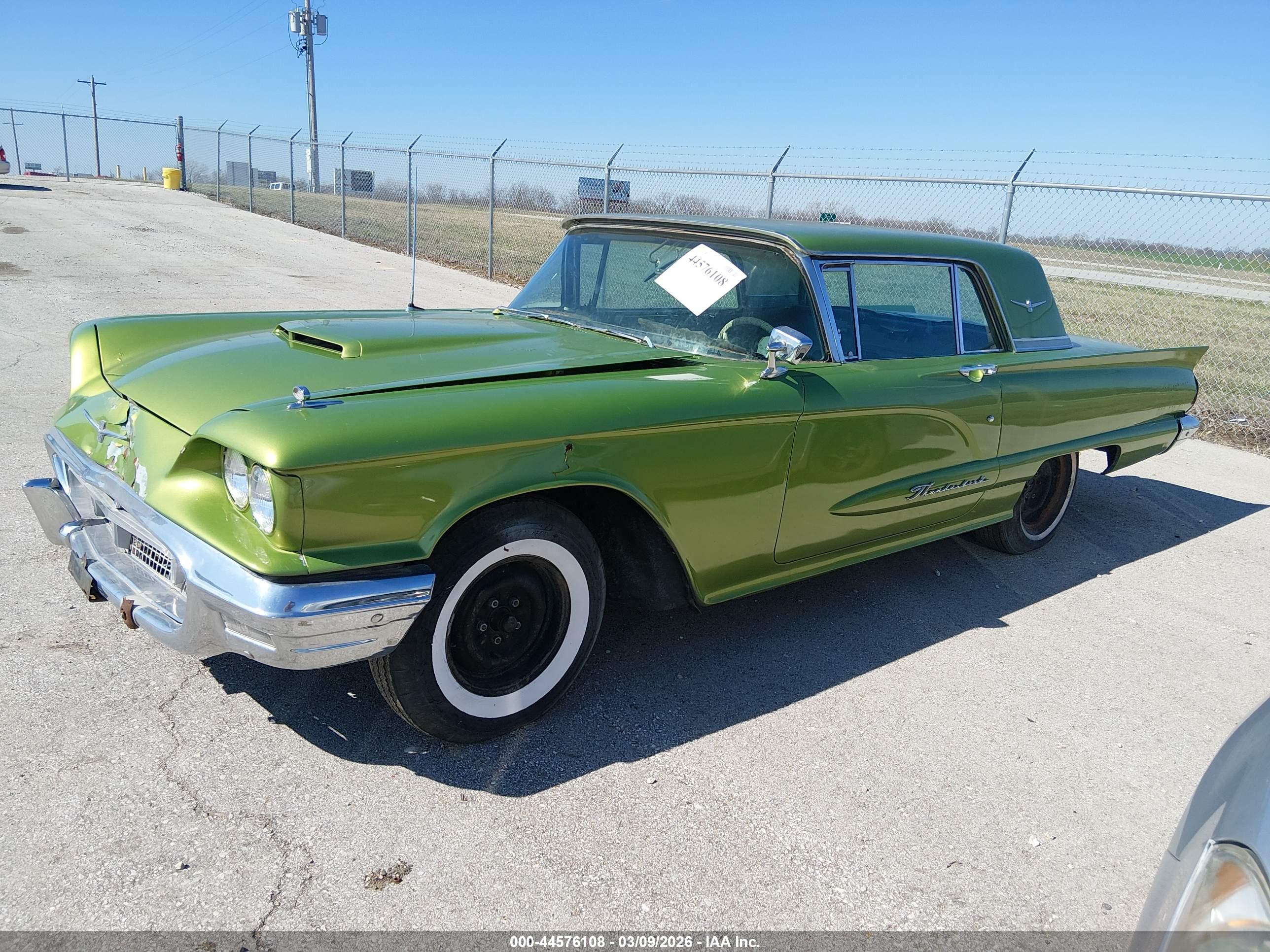 FORD THUNDERBIRD image 2