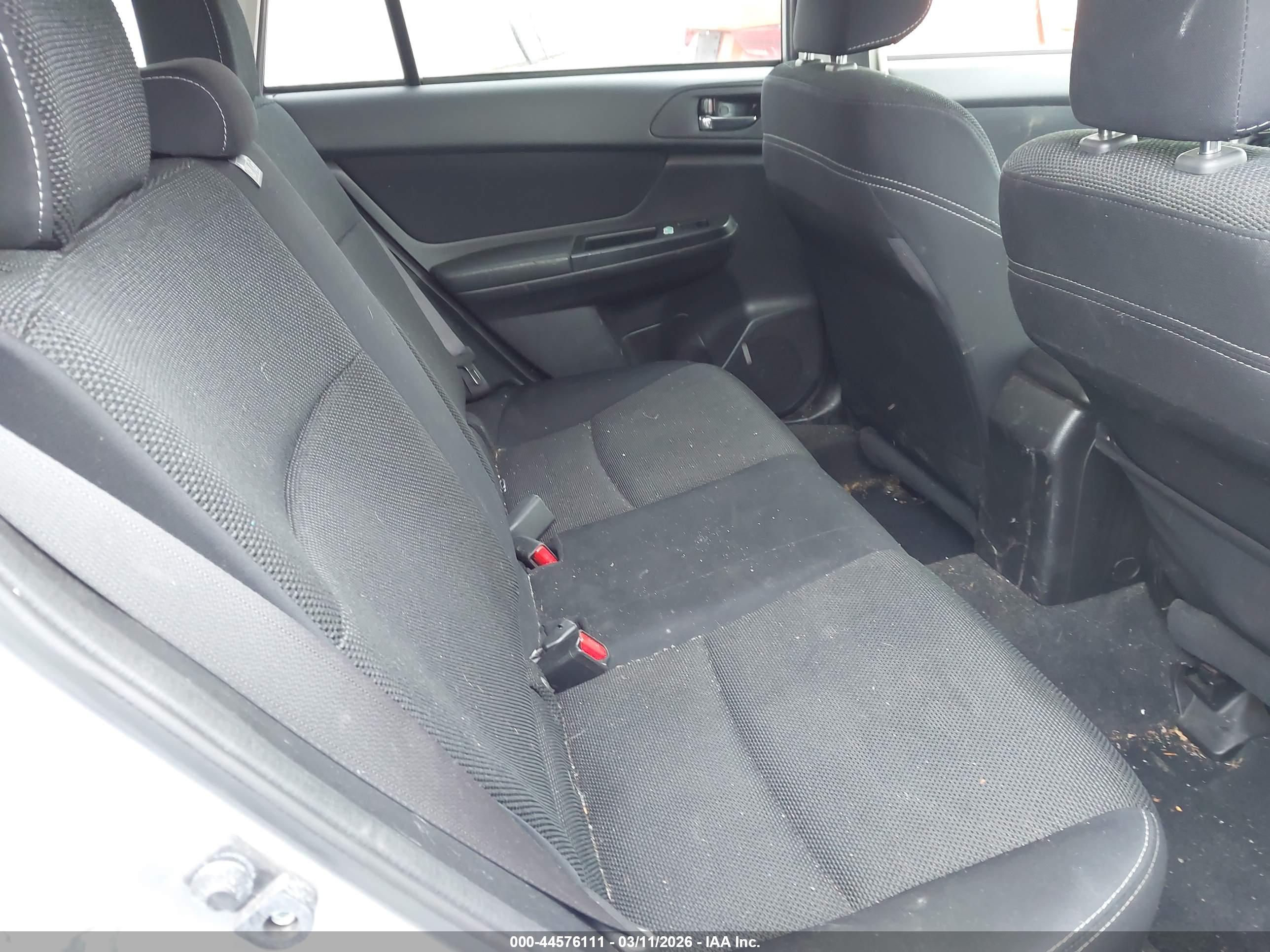 SUBARU XV image 8