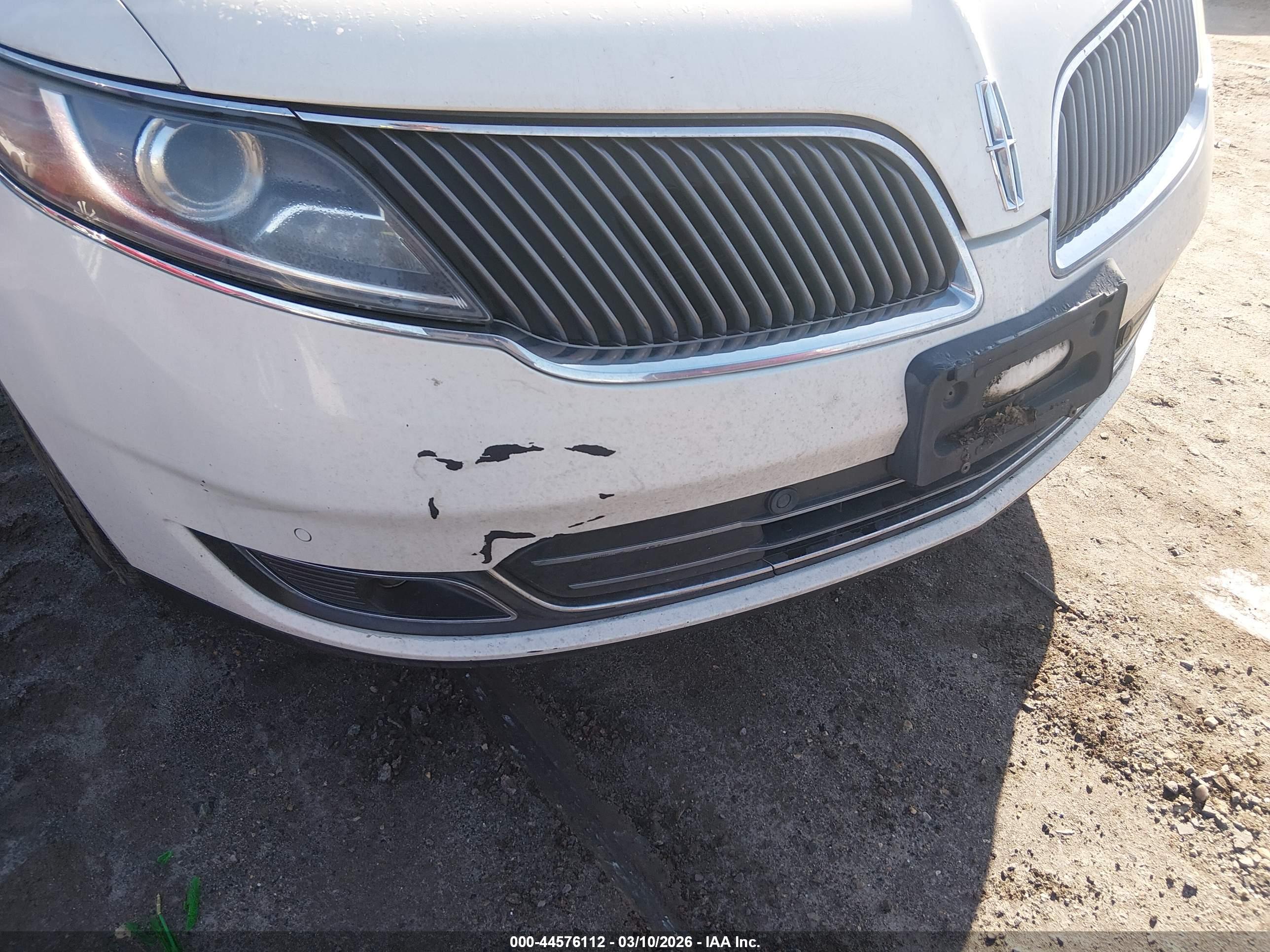 LINCOLN MKS image 6