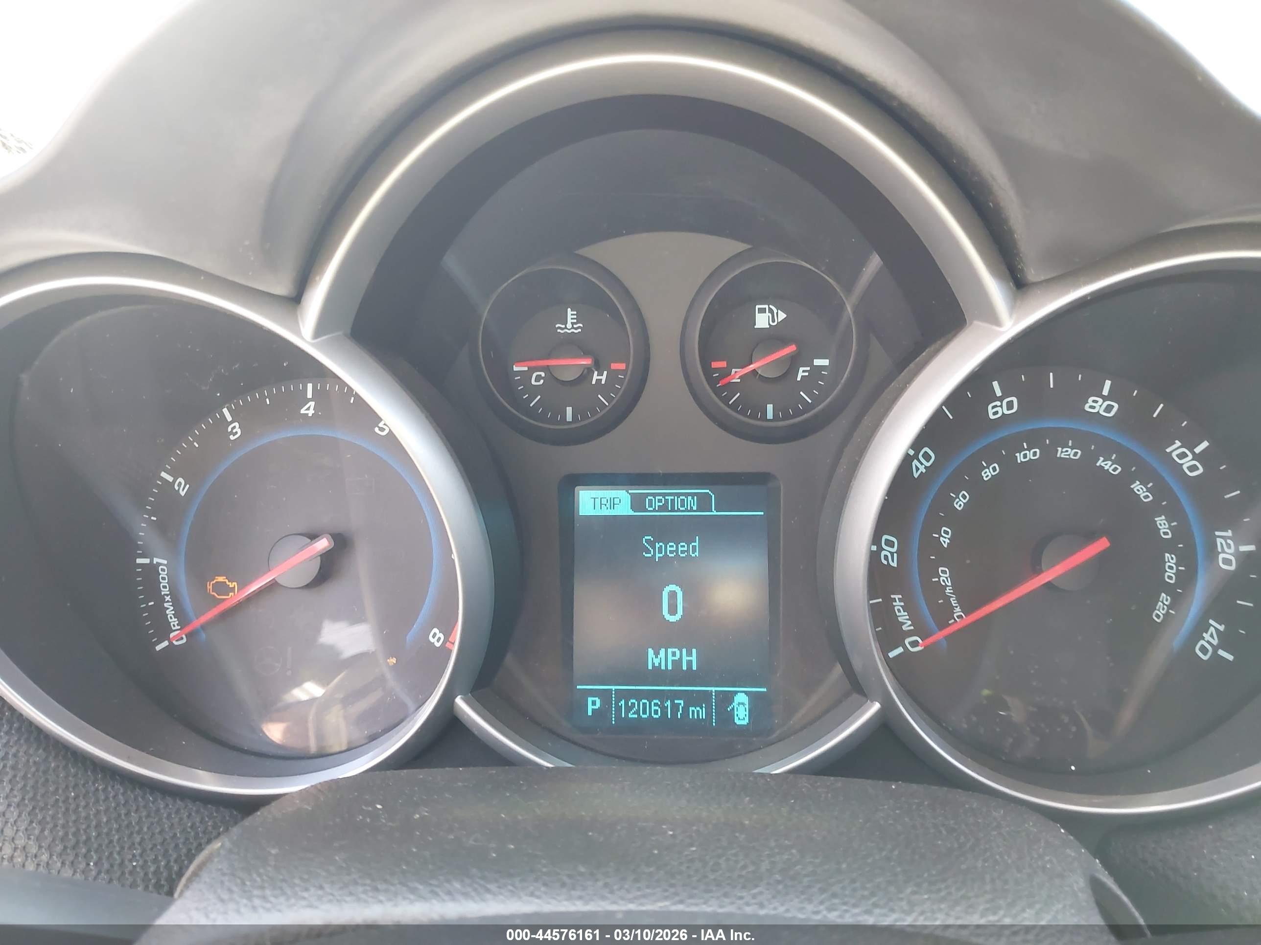 CHEVROLET CRUZE image 7