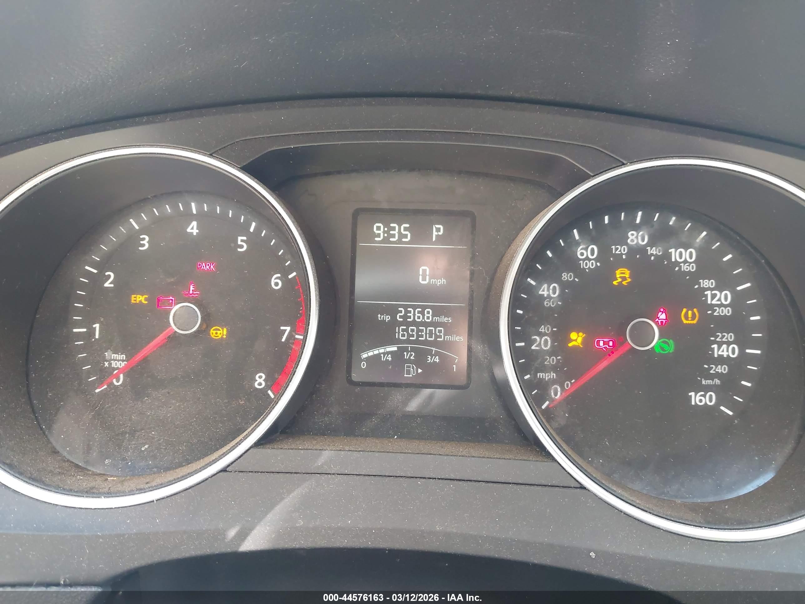 VOLKSWAGEN JETTA image 7