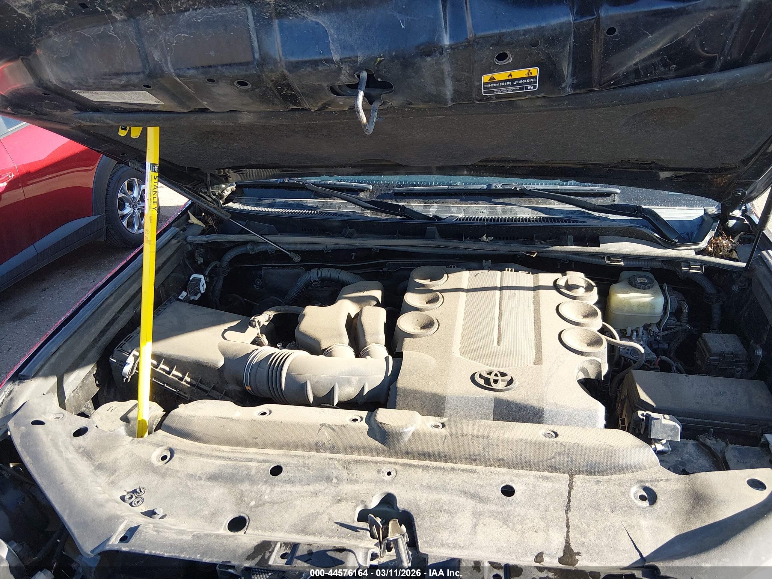 TOYOTA 4RUNNER image 10