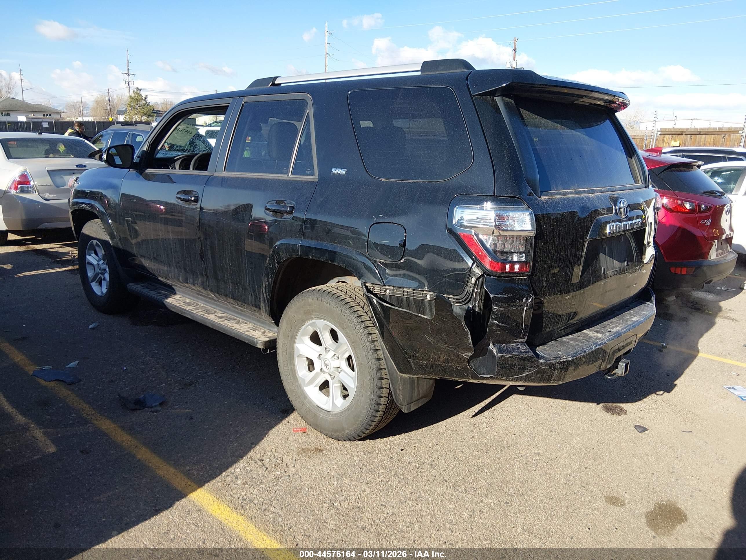 TOYOTA 4RUNNER image 3