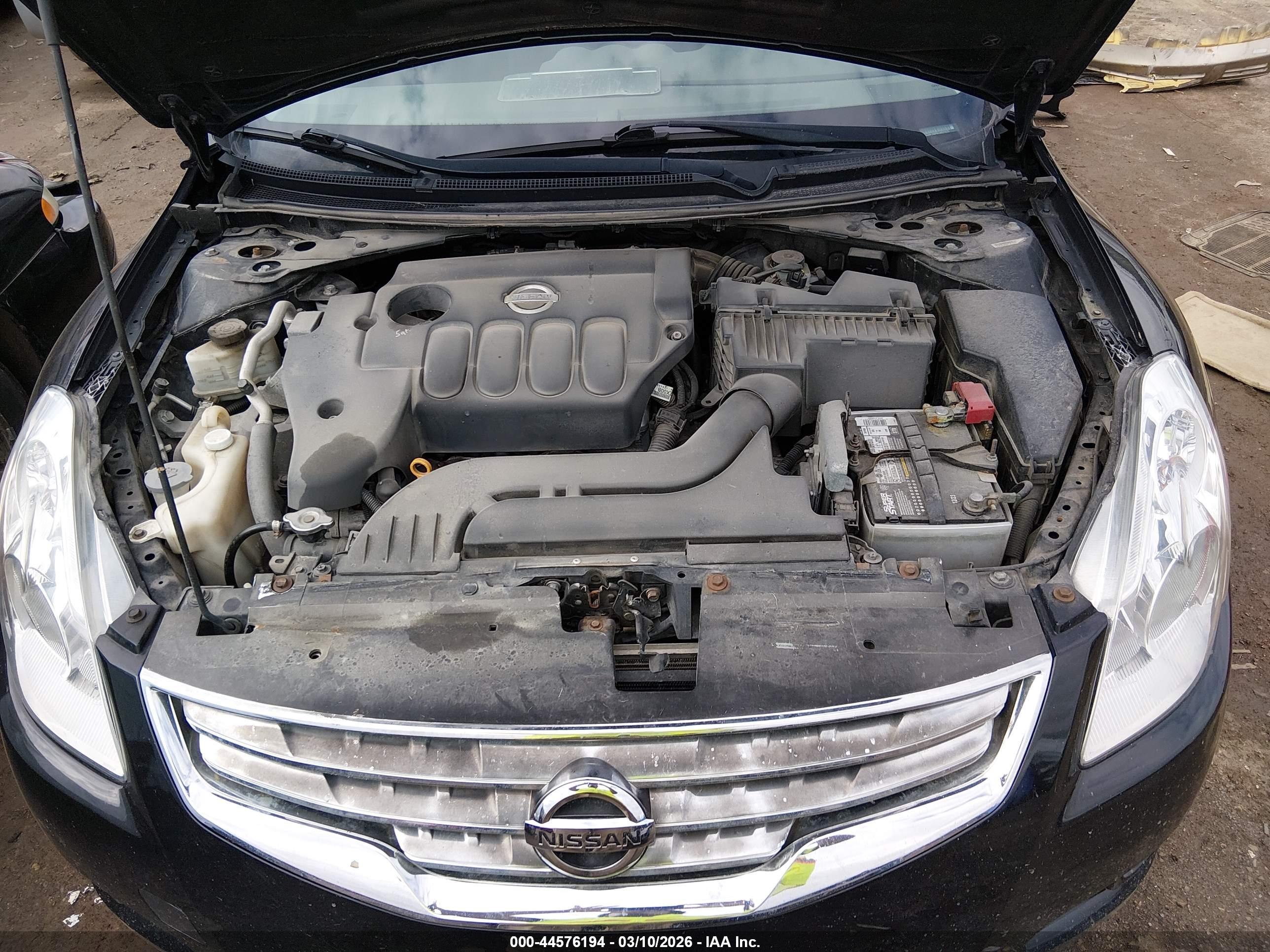 NISSAN ALTIMA image 10