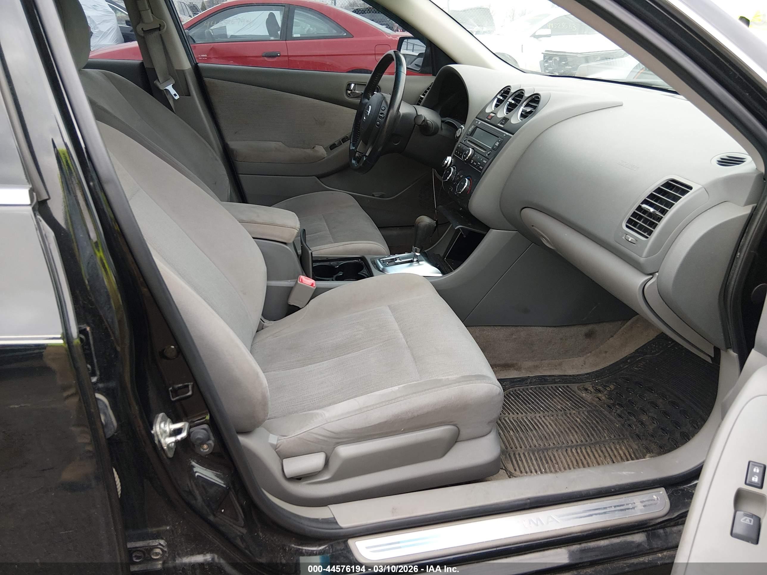 NISSAN ALTIMA image 5