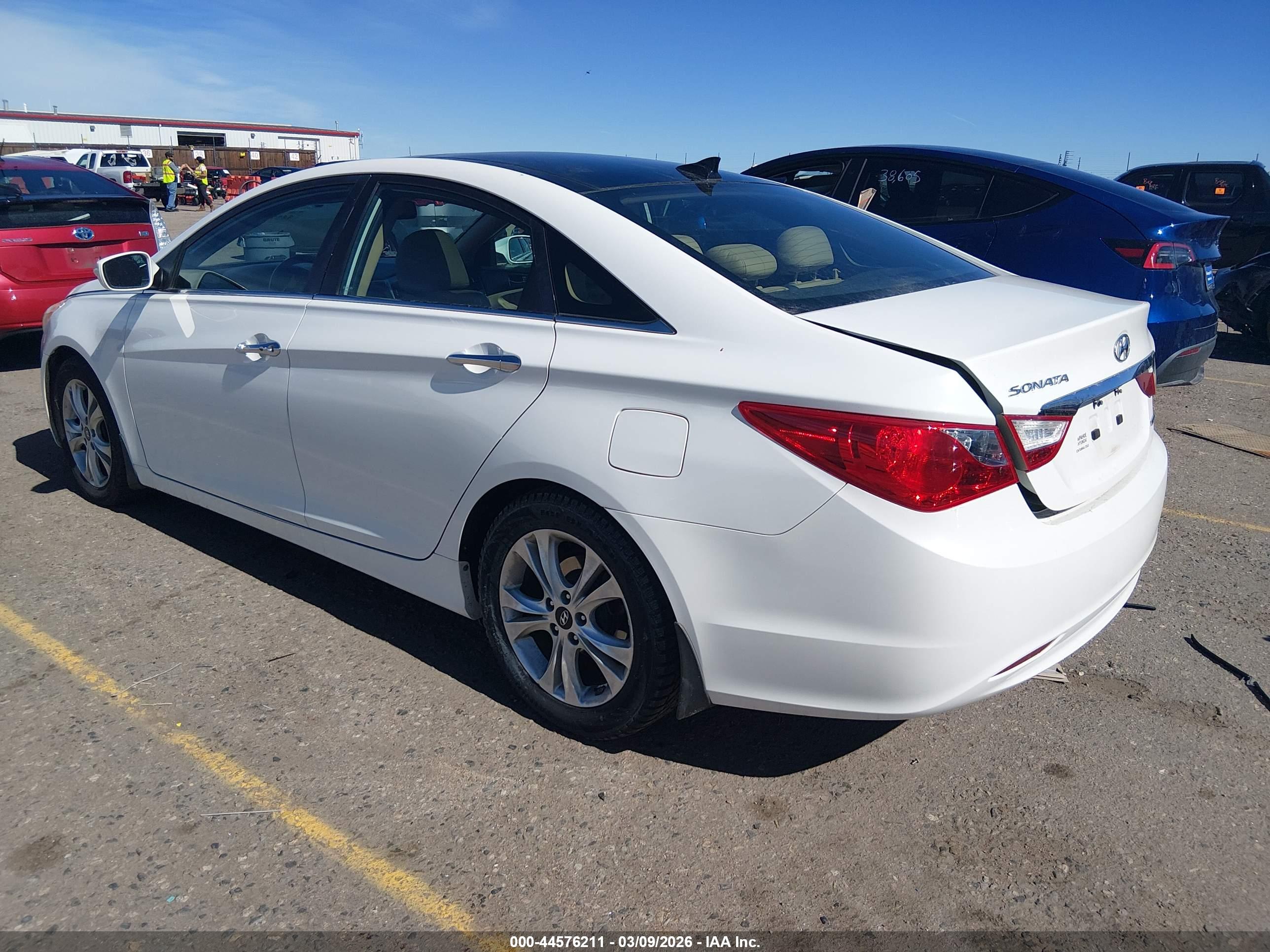 HYUNDAI SONATA image 3
