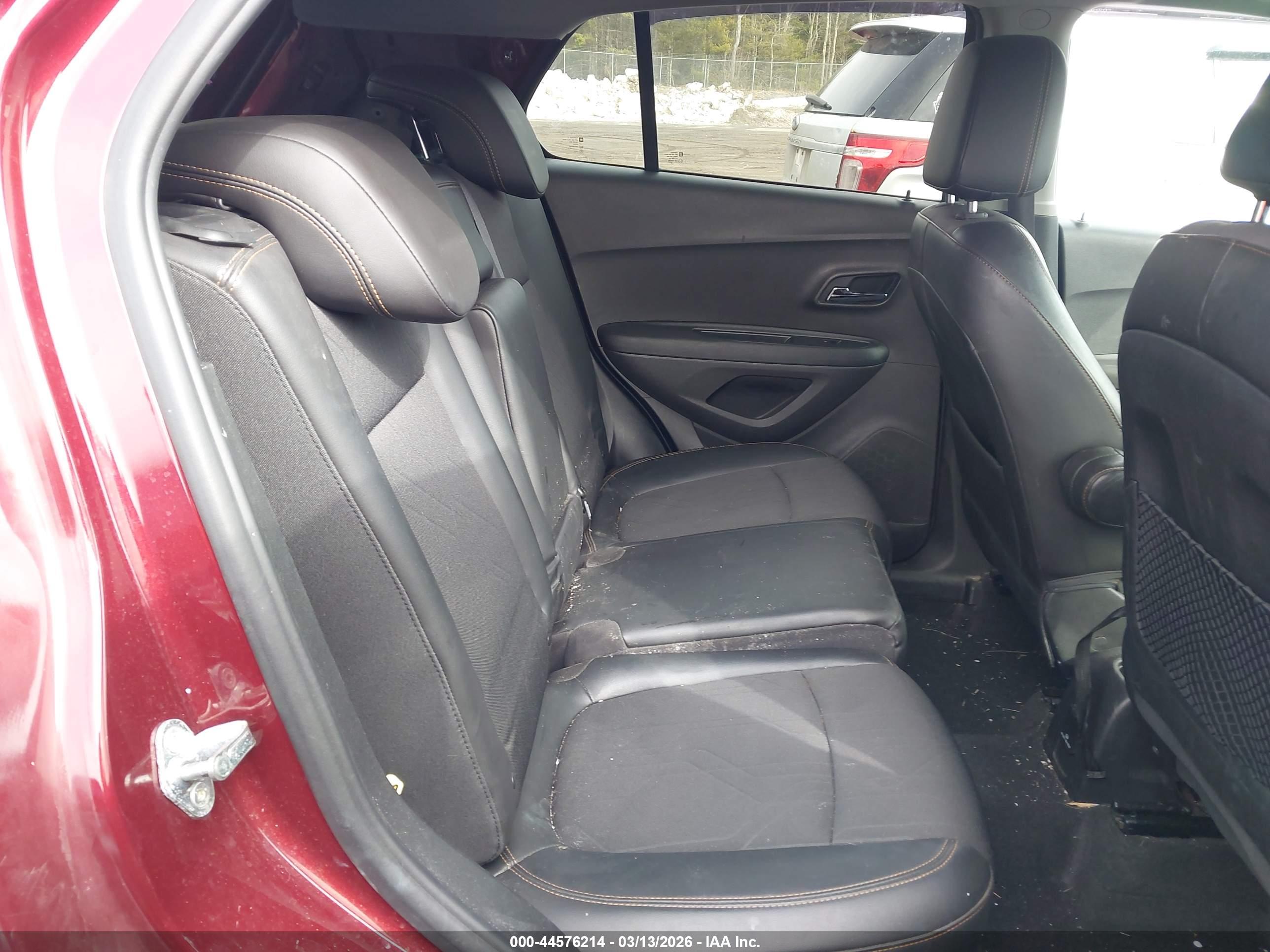 CHEVROLET TRAX image 8