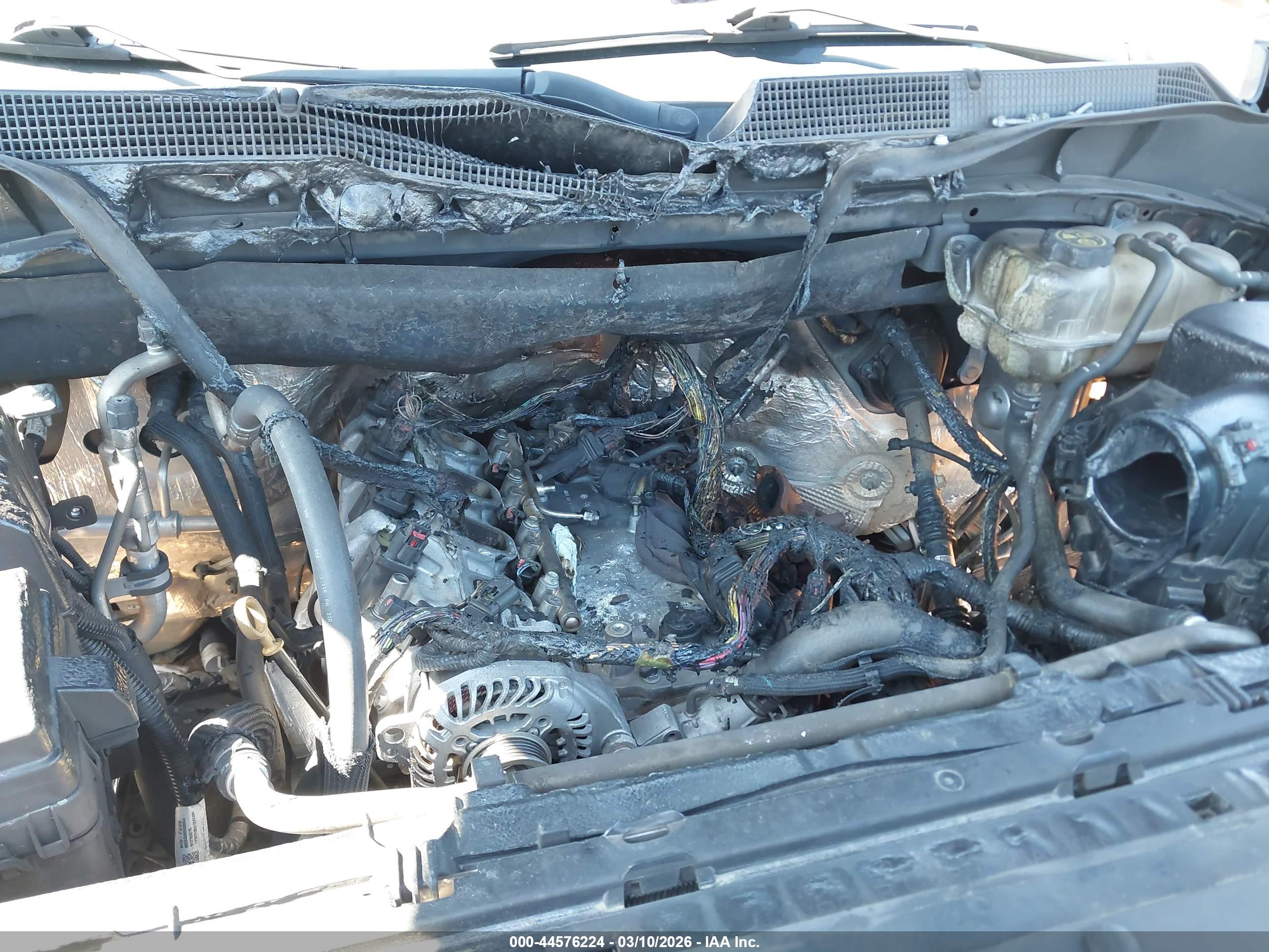 CHEVROLET SILVERADO image 6