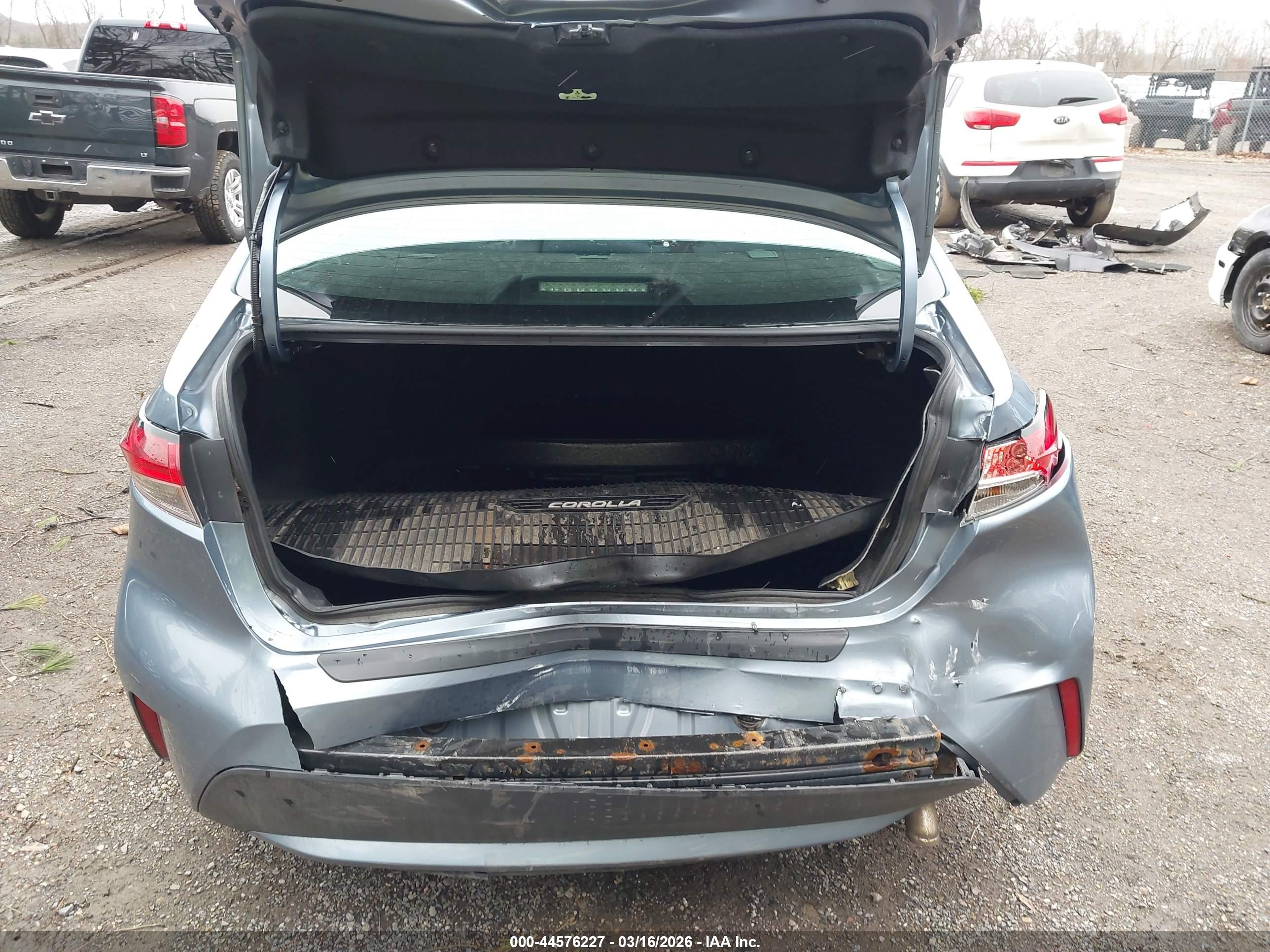 TOYOTA COROLLA image 6