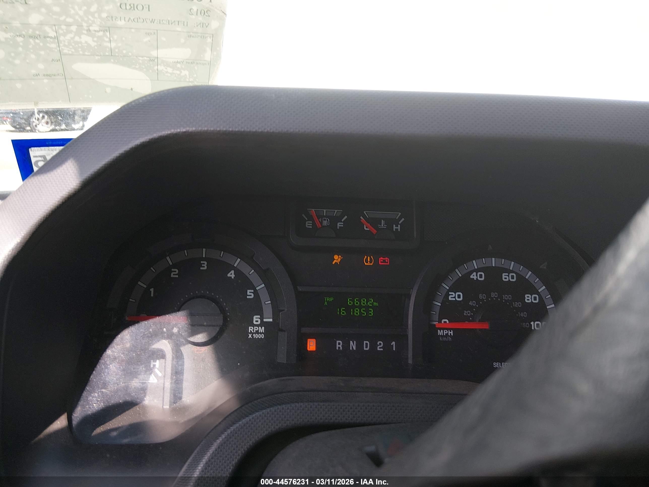 FORD E-250 image 7