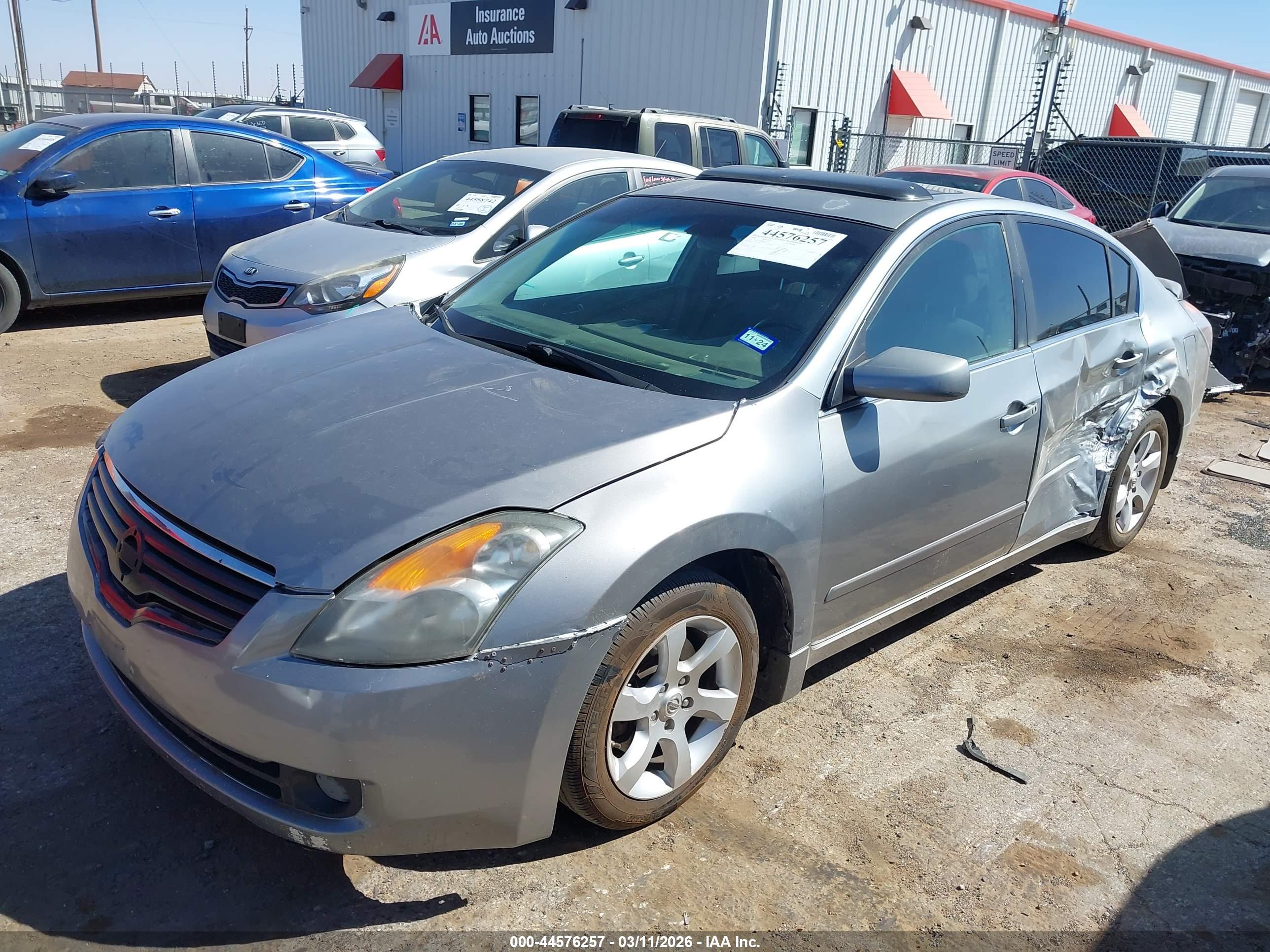 NISSAN ALTIMA image 2