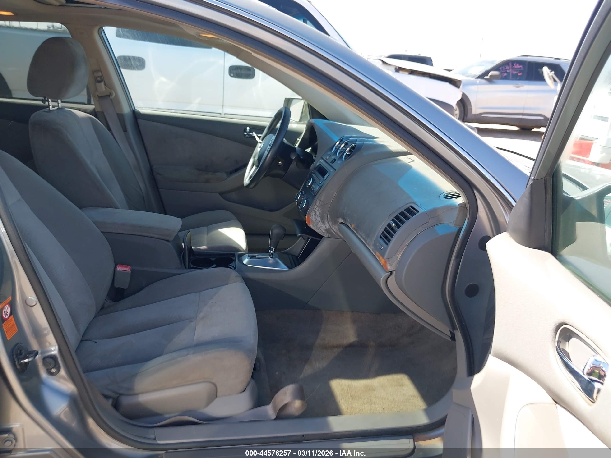 NISSAN ALTIMA image 5