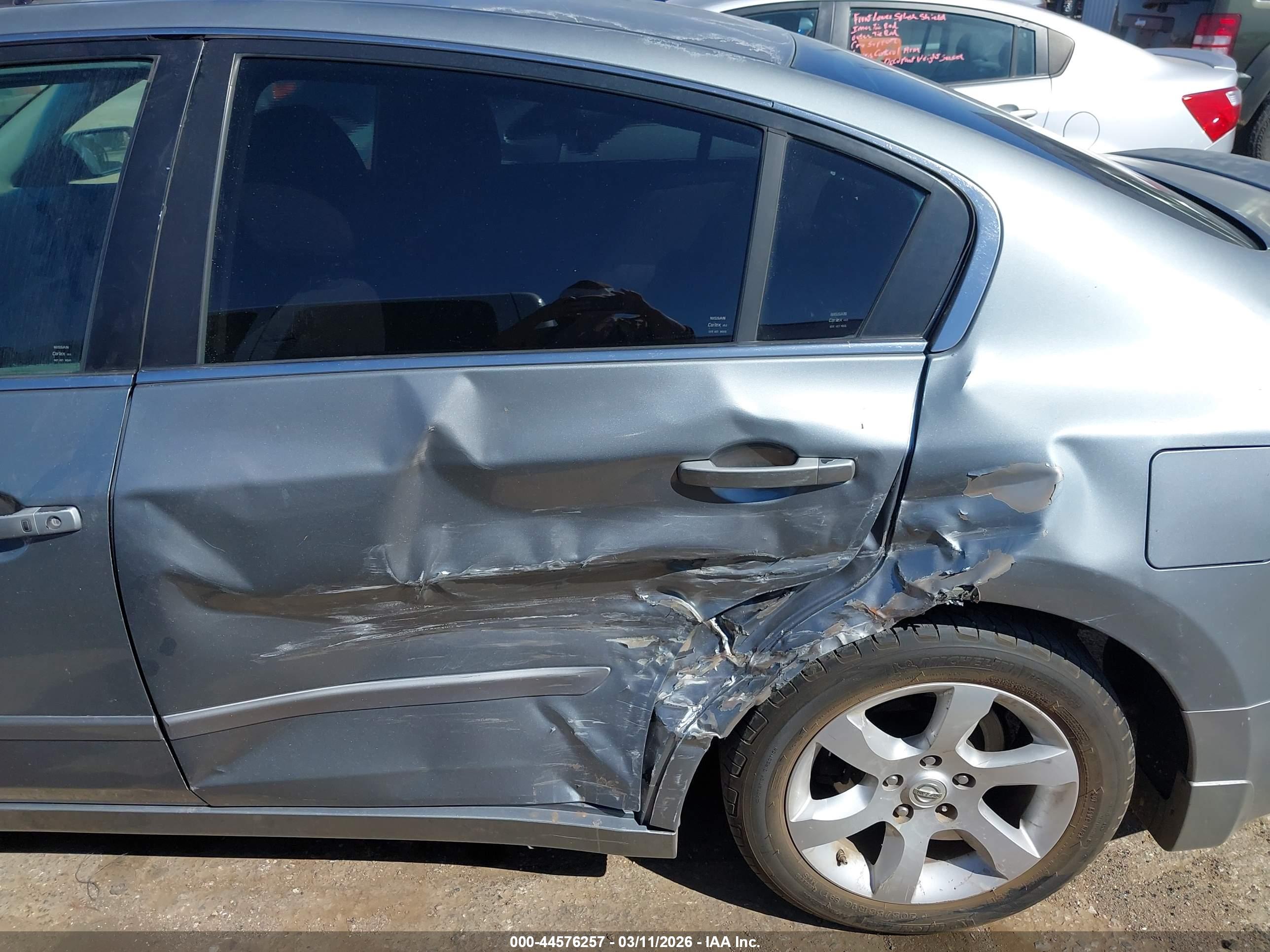 NISSAN ALTIMA image 6