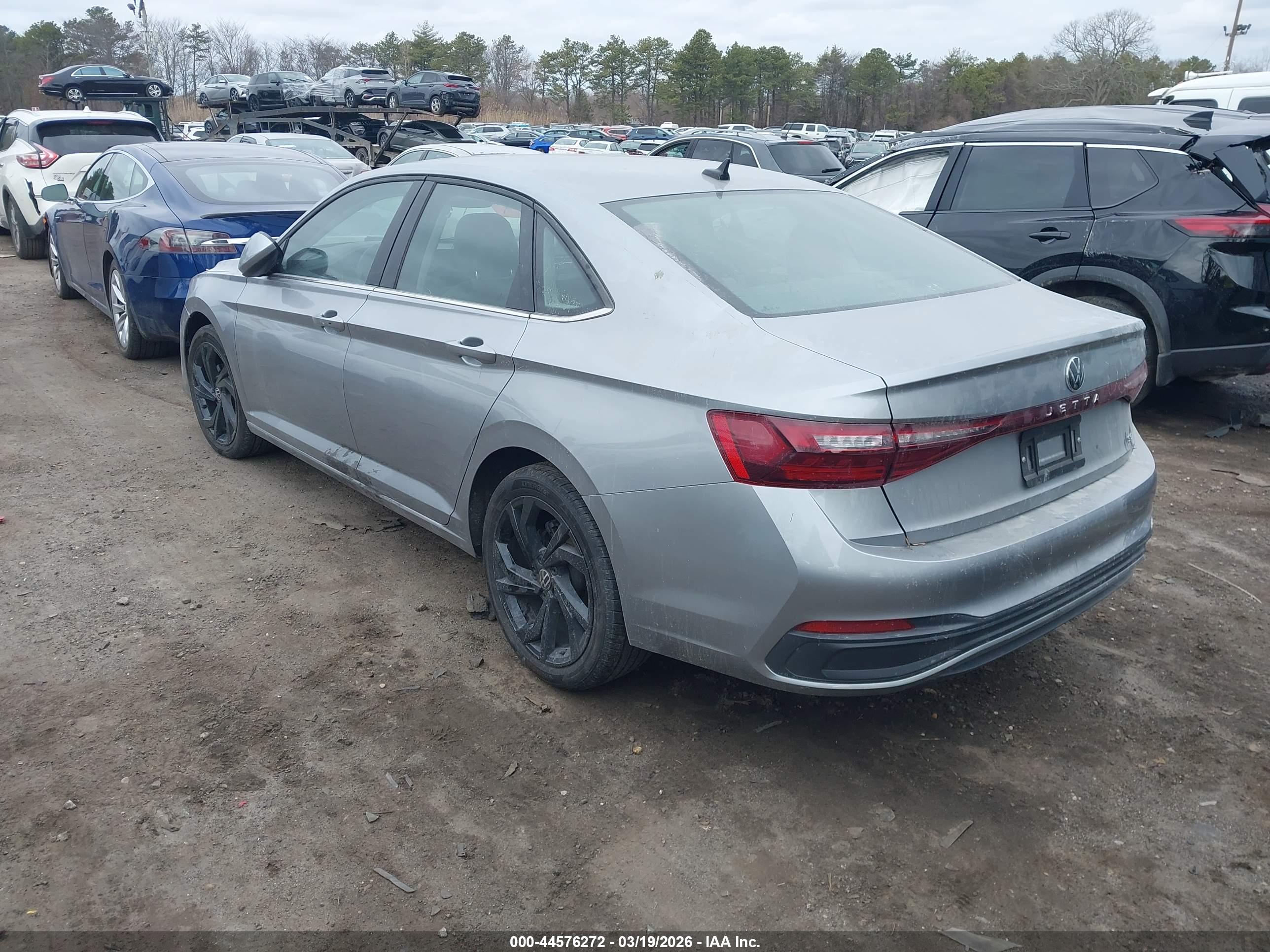 VOLKSWAGEN JETTA image 3